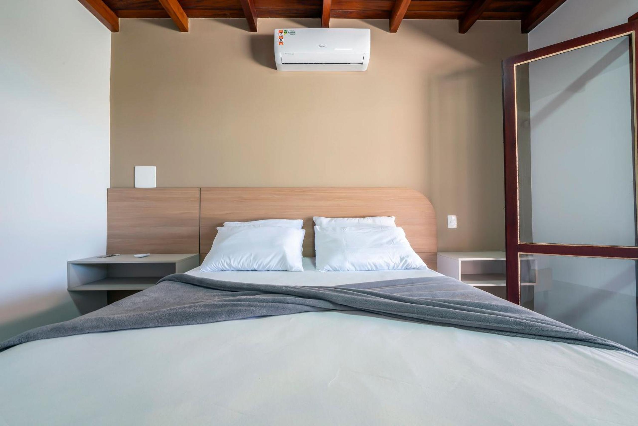Casa Beira mar, com Jacuzzi no centro de Bombinhas