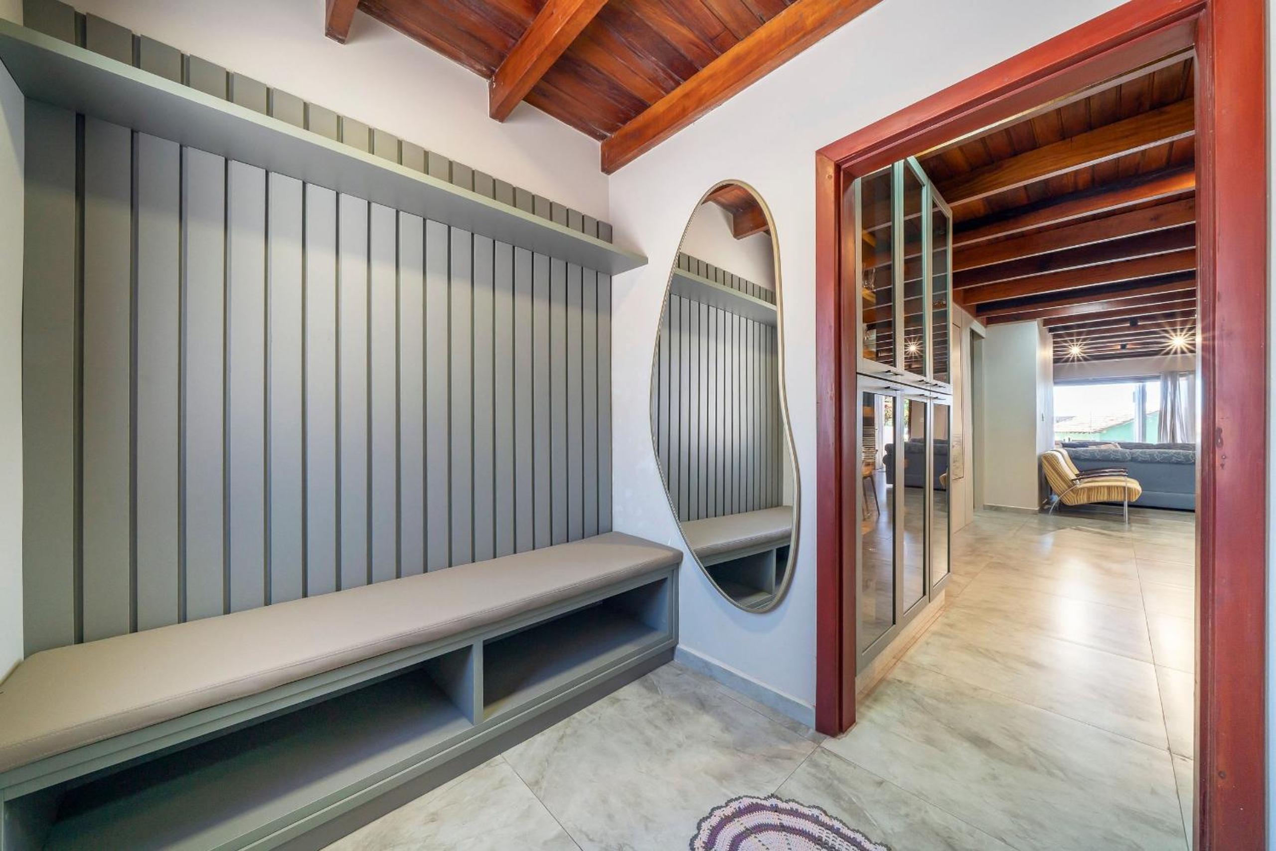 Casa Beira mar, com Jacuzzi no centro de Bombinhas