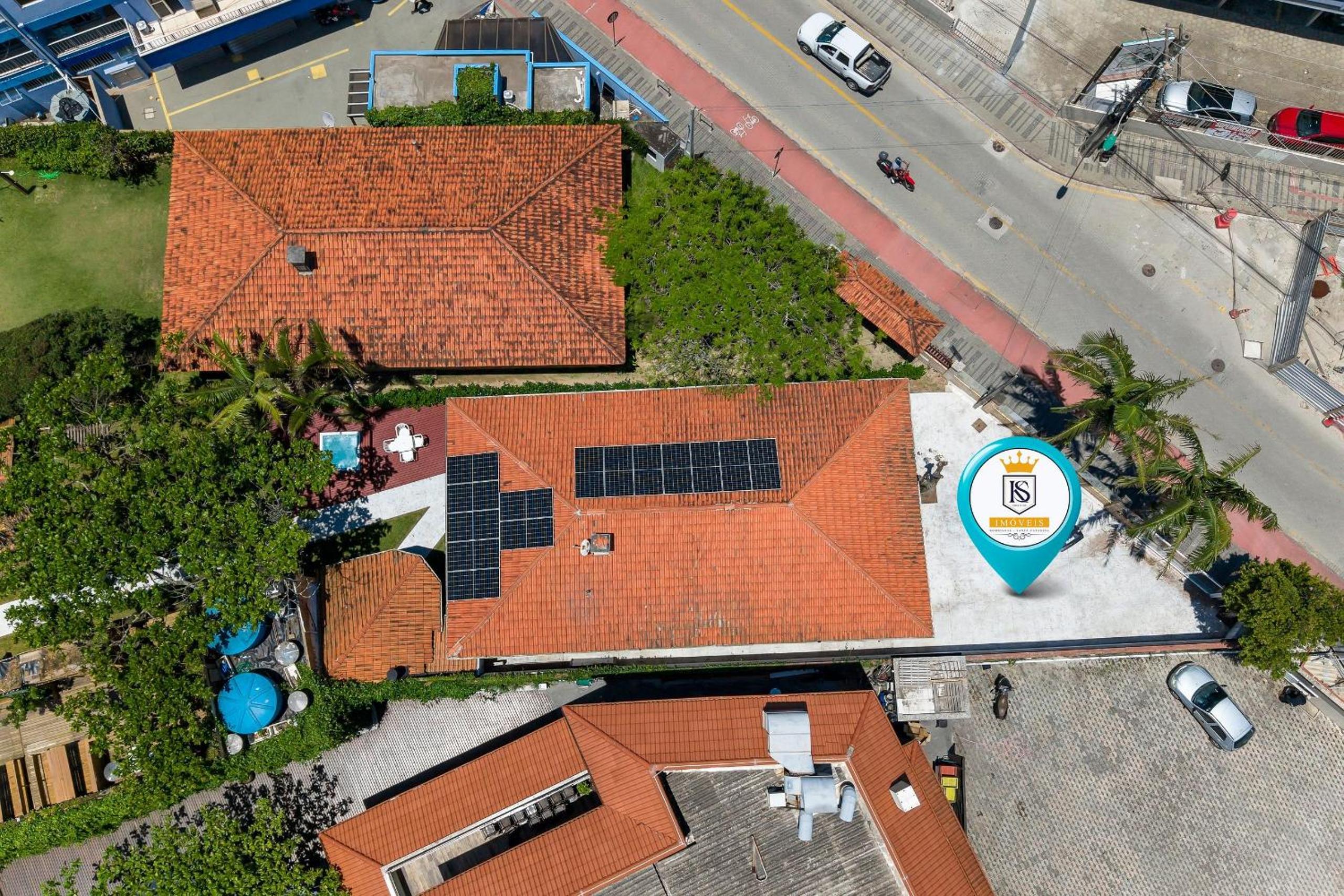 Casa Beira mar, com Jacuzzi no centro de Bombinhas