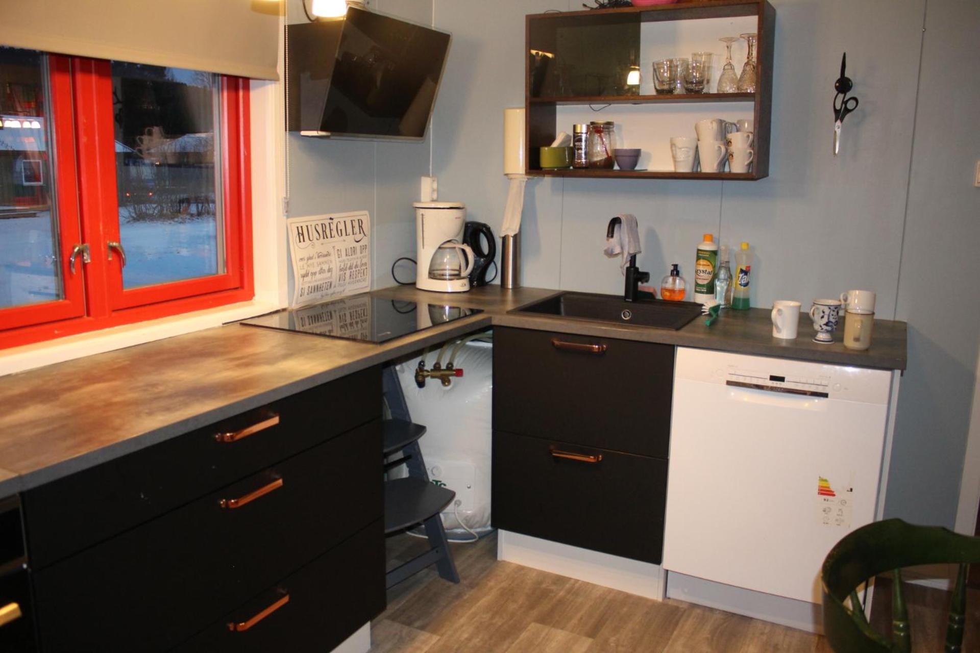 Photo 9