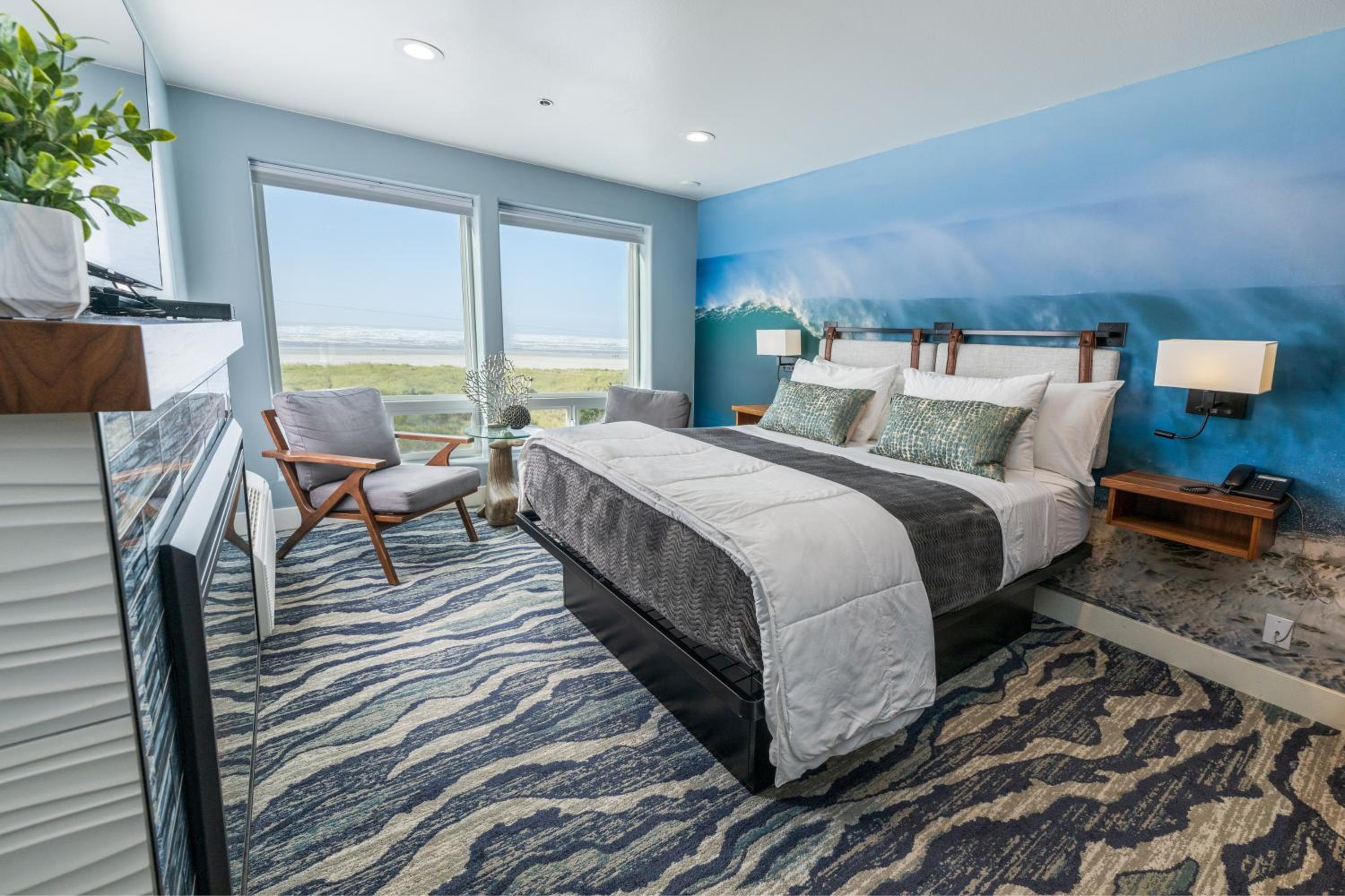 The Seaside Oceanfront Inn