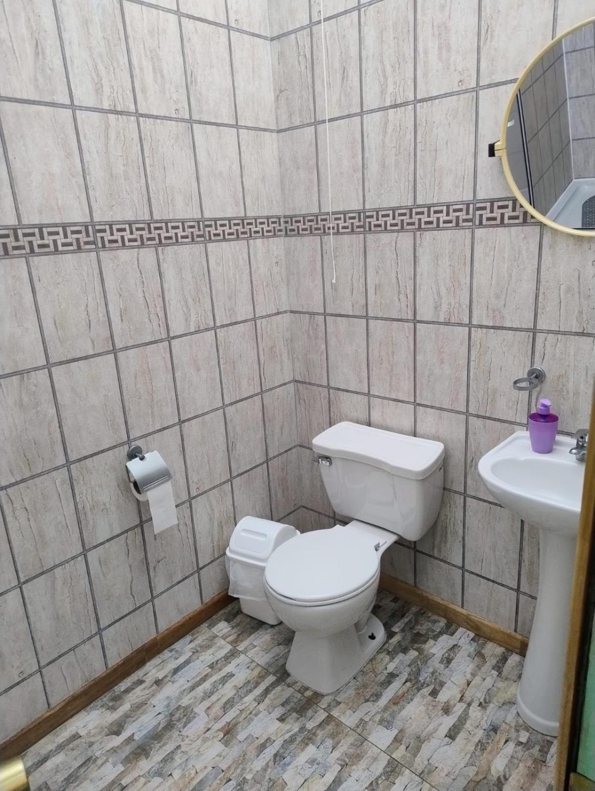 Hostal y Residencial El Mundial