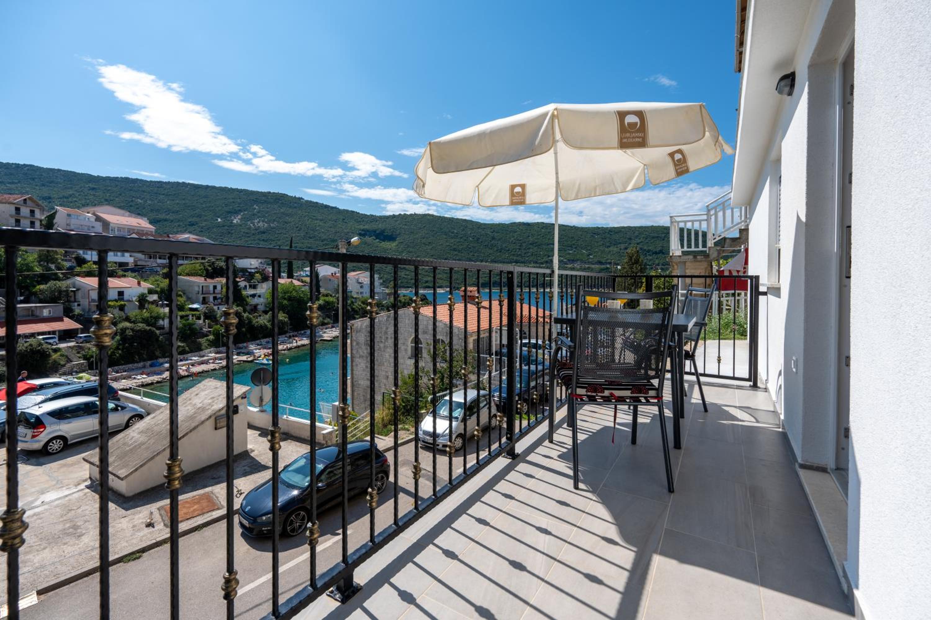 Apartmani Budeš