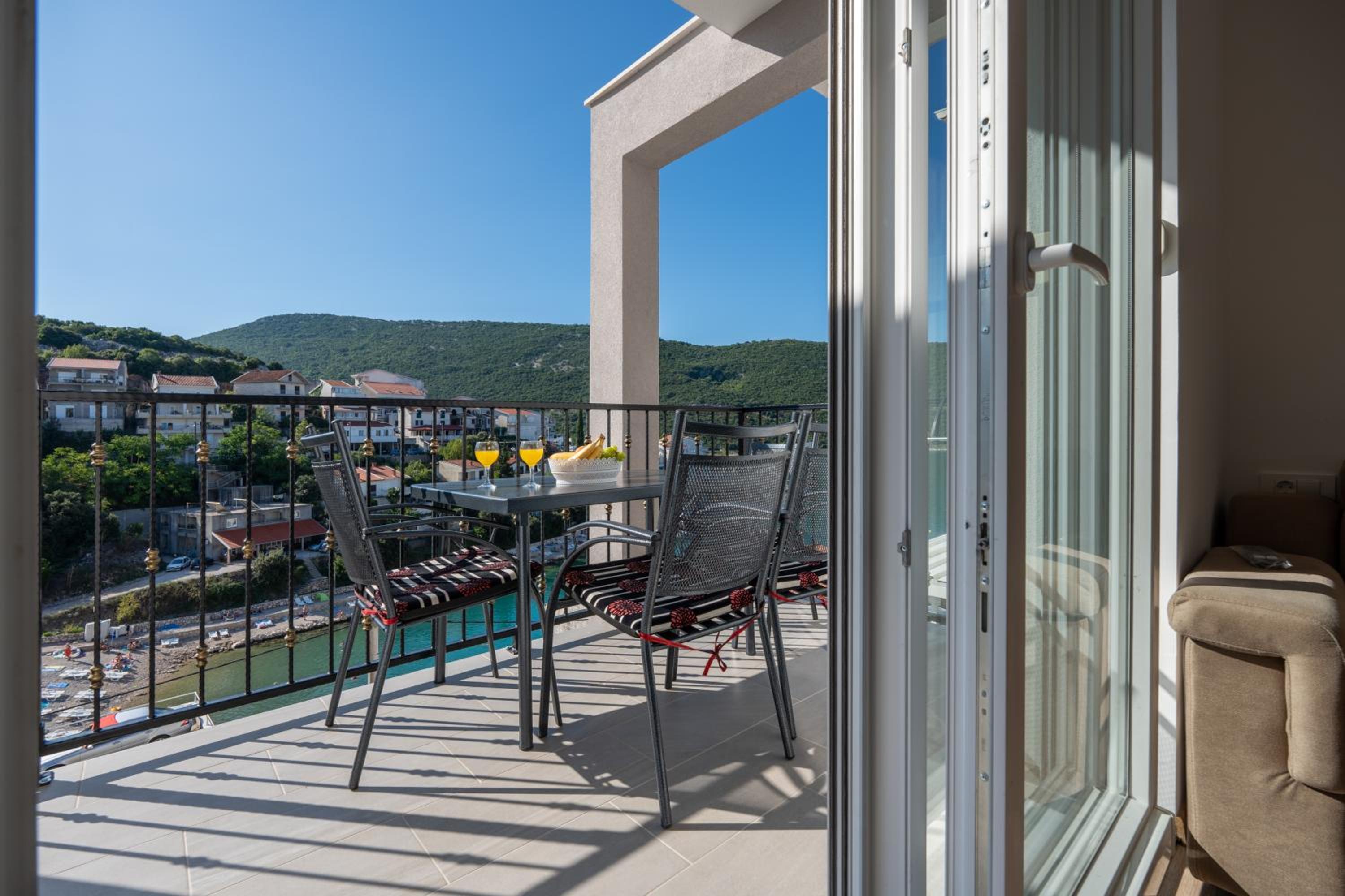Apartmani Budeš
