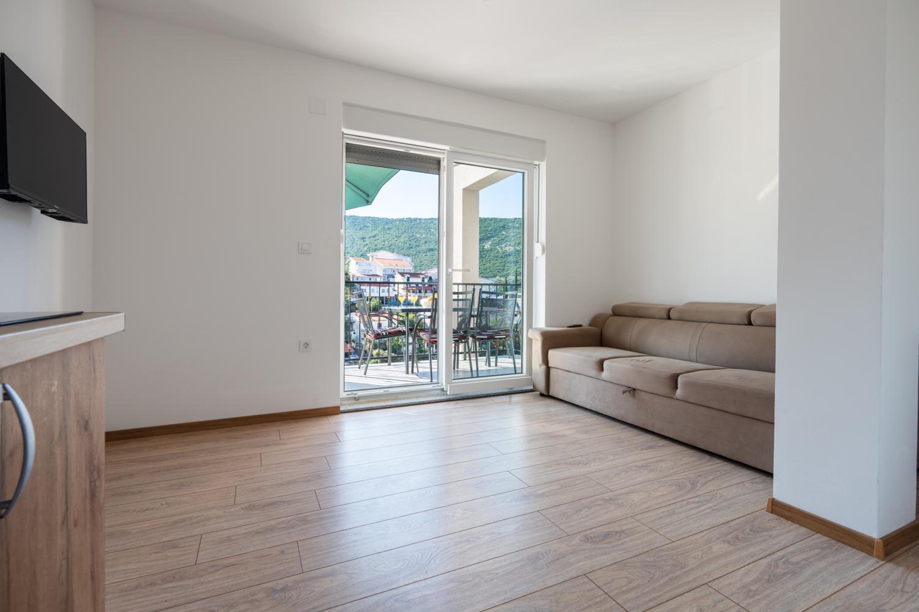 Apartmani Budeš