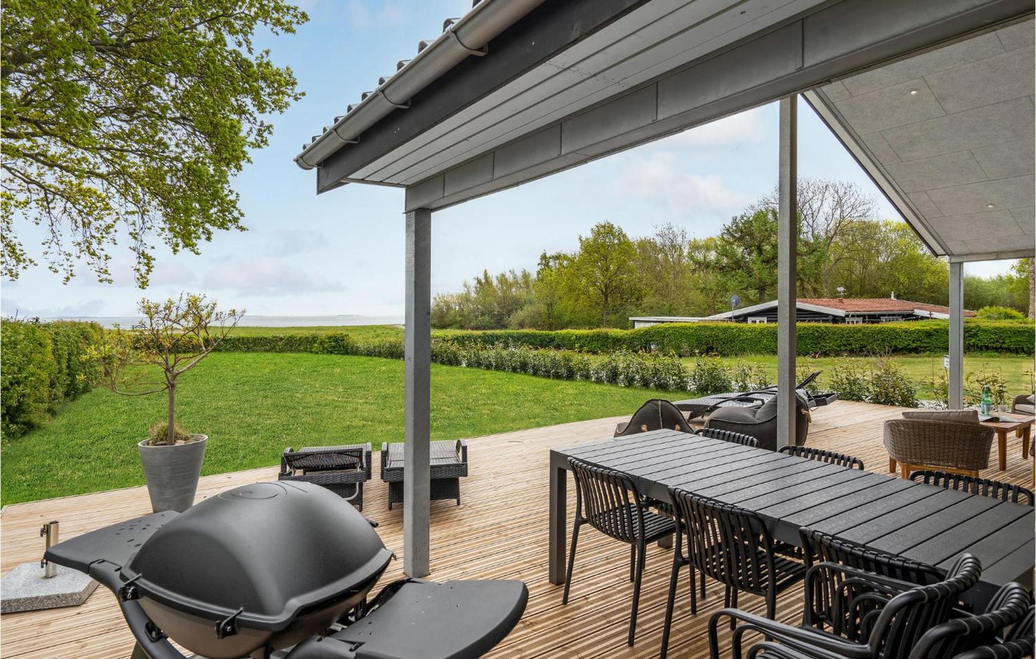 4 Bedroom Cozy Home In Rudkøbing