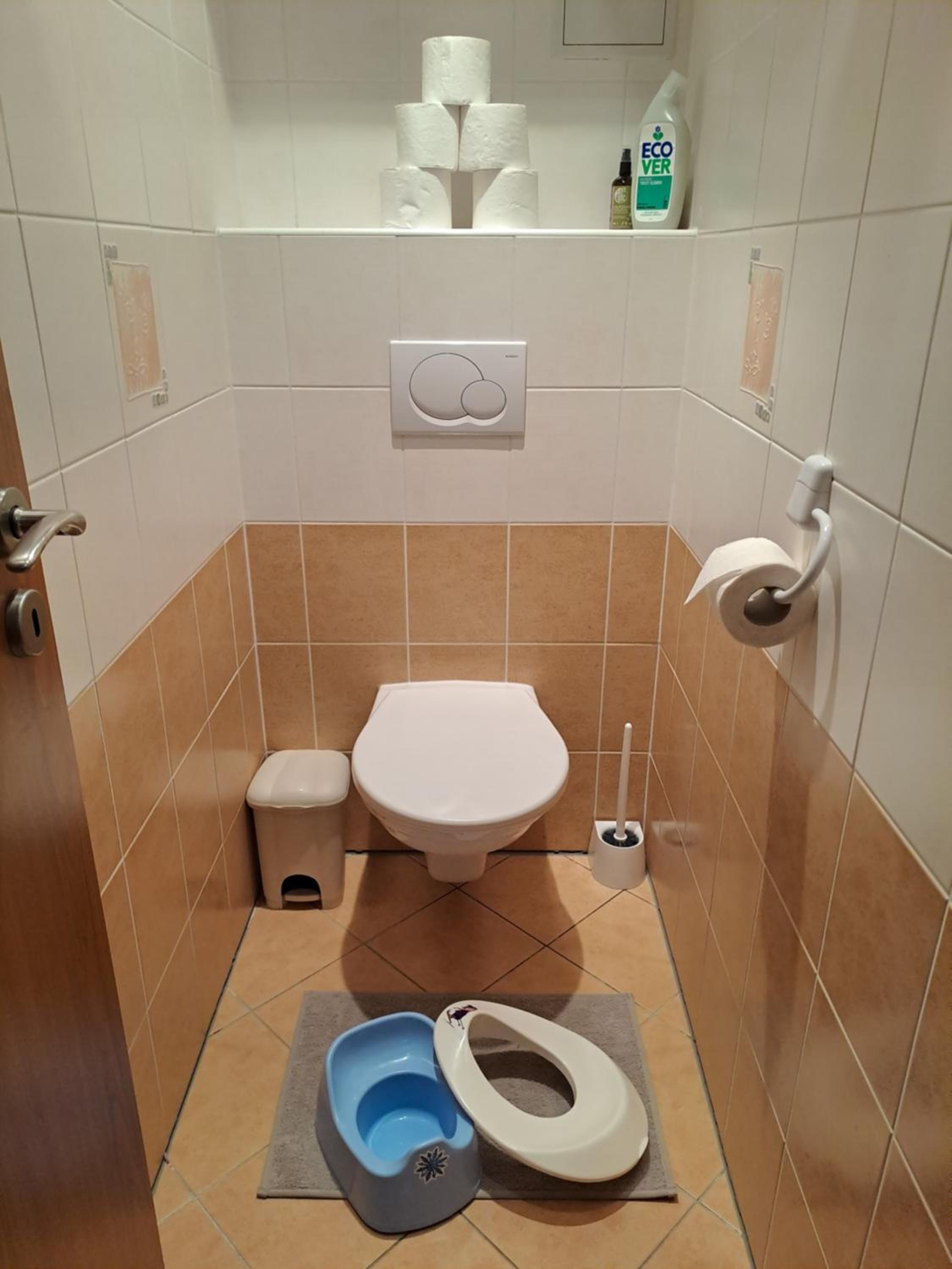 HARRADISE Plně vybavený apartmán pod Mumlavským vodopádem, na cestě na HŘEBENY, nejlepší VÝLETY v okolí, ZAHRADA pro relax i děti, LESY a turistické TRASY 