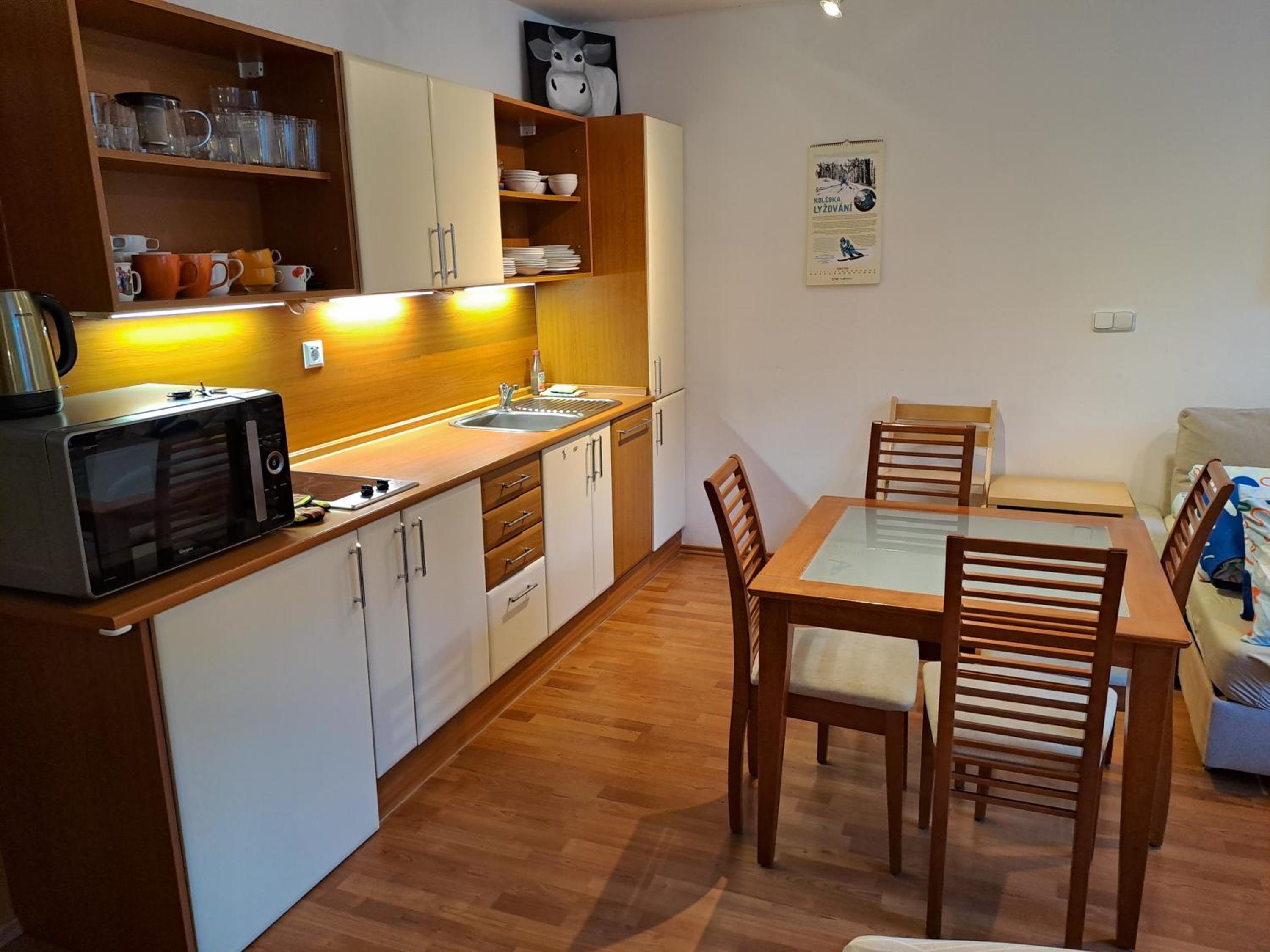 HARRADISE Plně vybavený apartmán pod Mumlavským vodopádem, na cestě na HŘEBENY, nejlepší VÝLETY v okolí, ZAHRADA pro relax i děti, LESY a turistické TRASY 