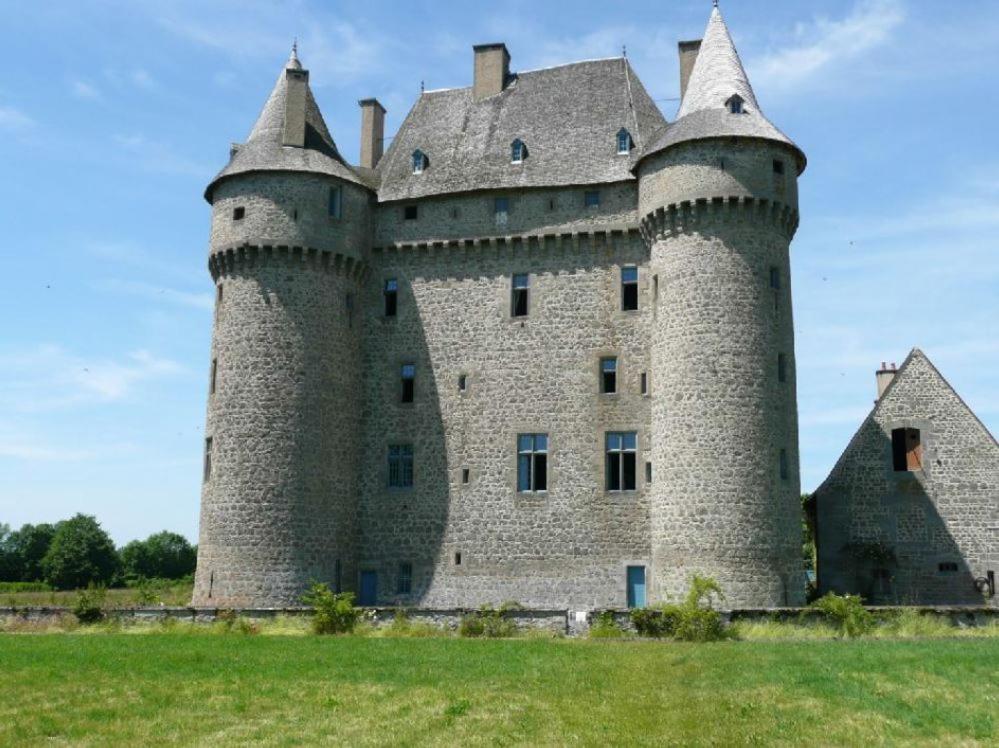 Château De Saint-Maixant view 3