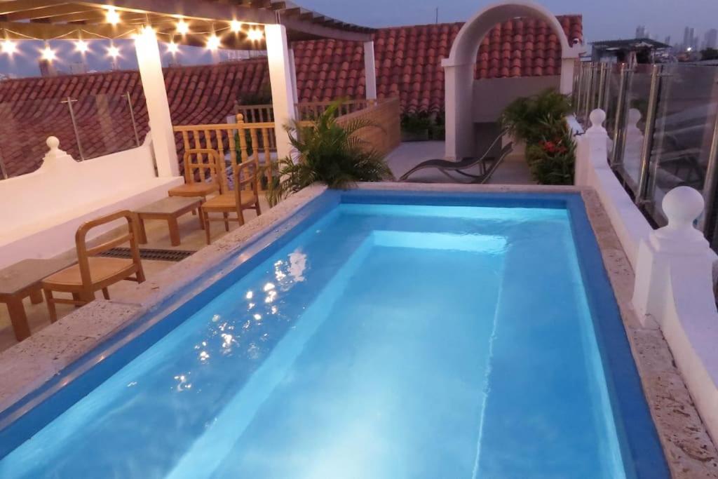 Casa La Dominica, Aldaba Selection