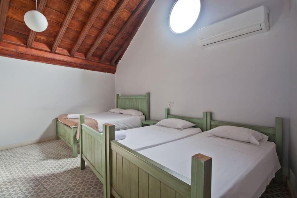 Casa La Dominica, Aldaba Selection