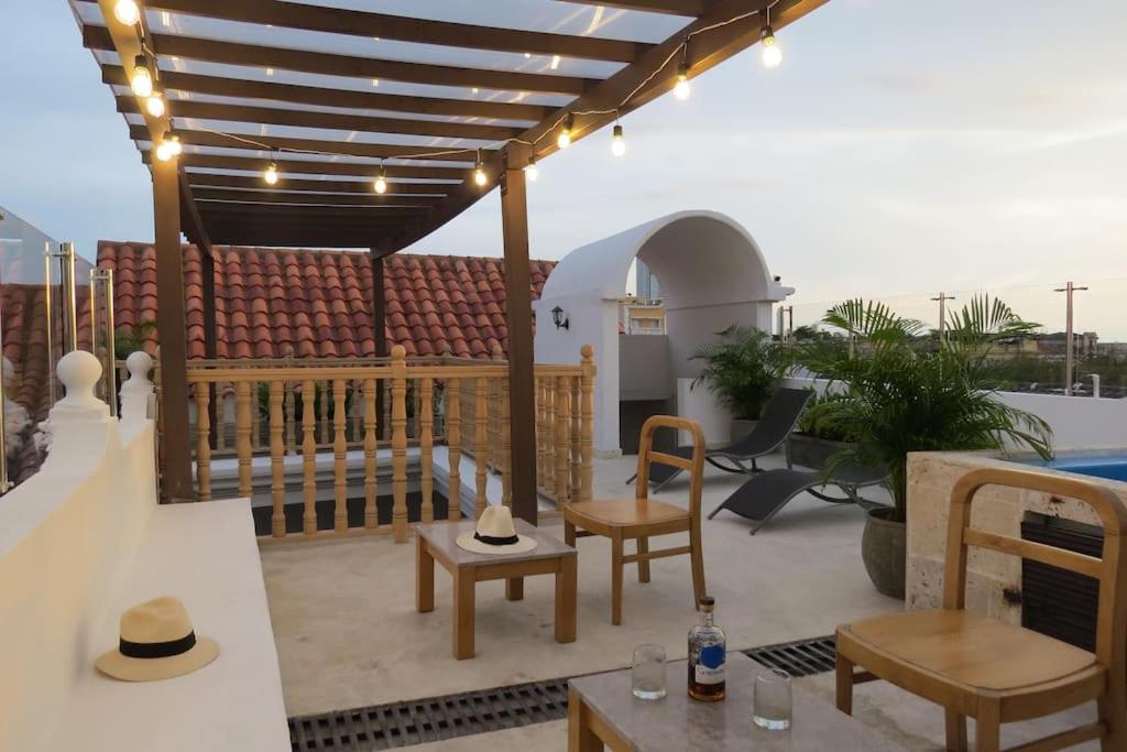 Casa La Dominica, Aldaba Selection