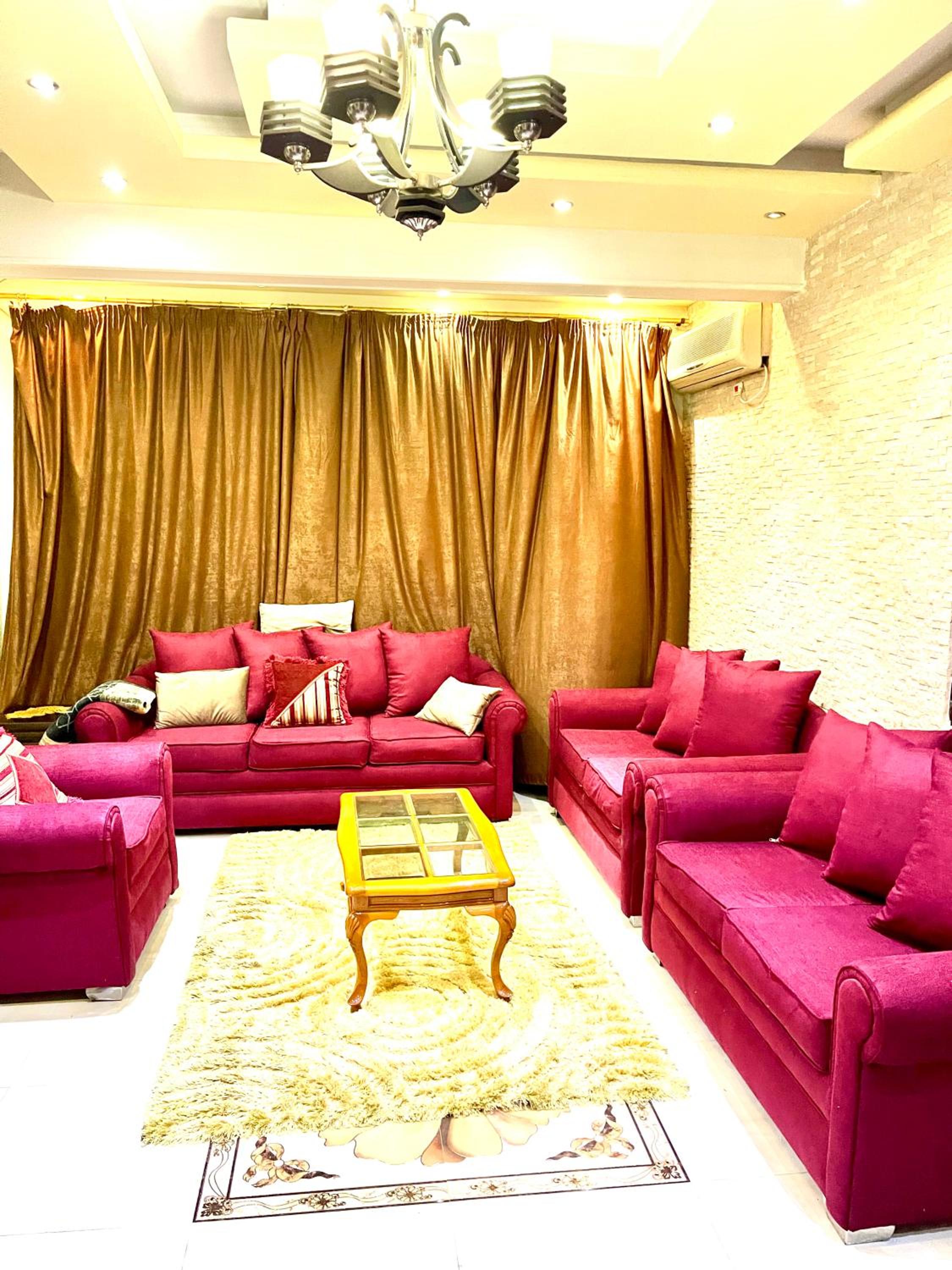 Jianna Apartment