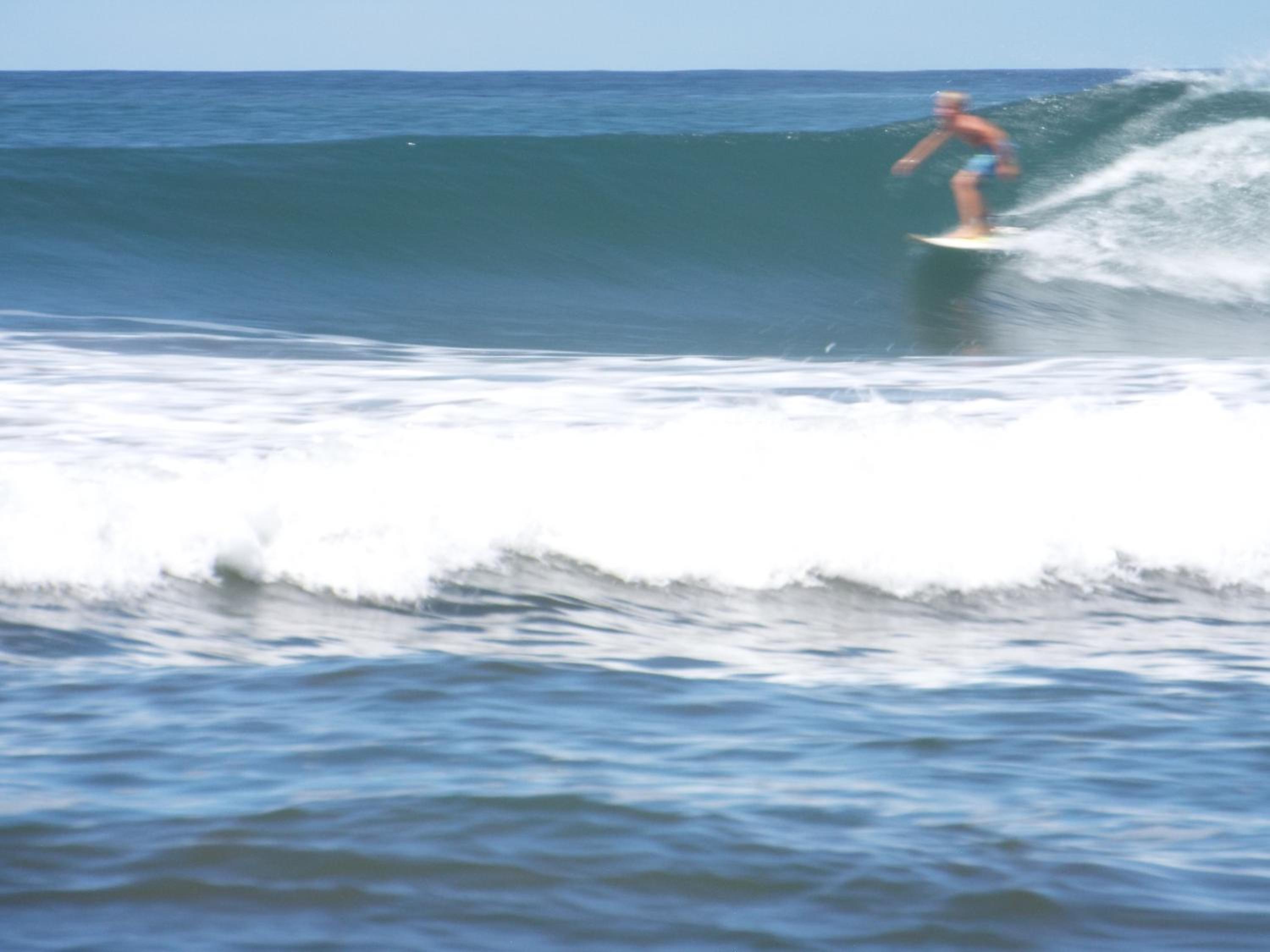 Hostal La Cueva del Grifo Loco surf&Bikers view 3