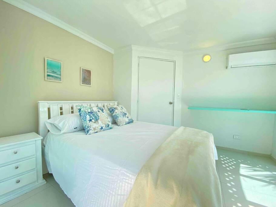 Casa Solarium, Aldaba Selection