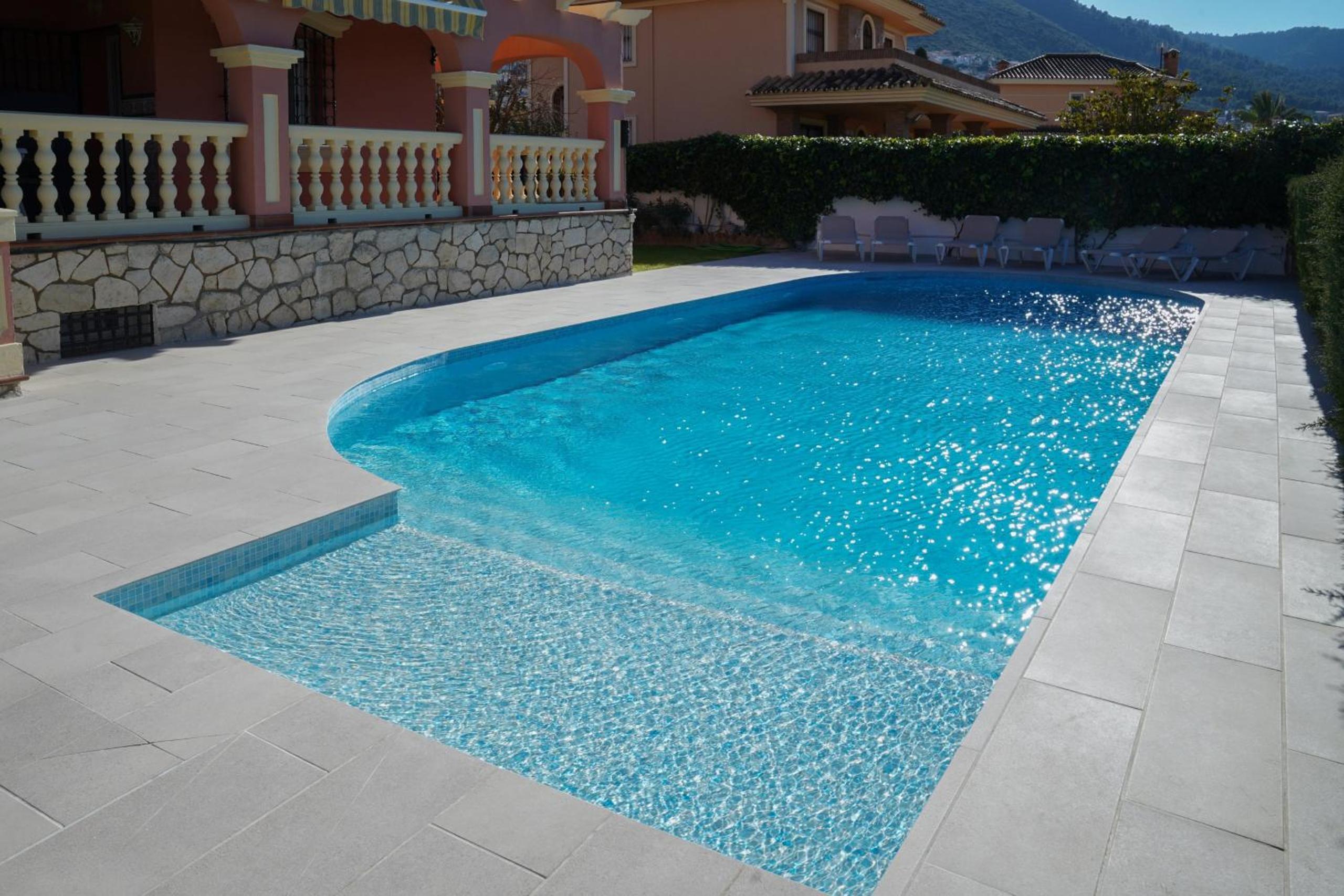 Fabulosa Villa en Alhaurin para familias con piscina privada