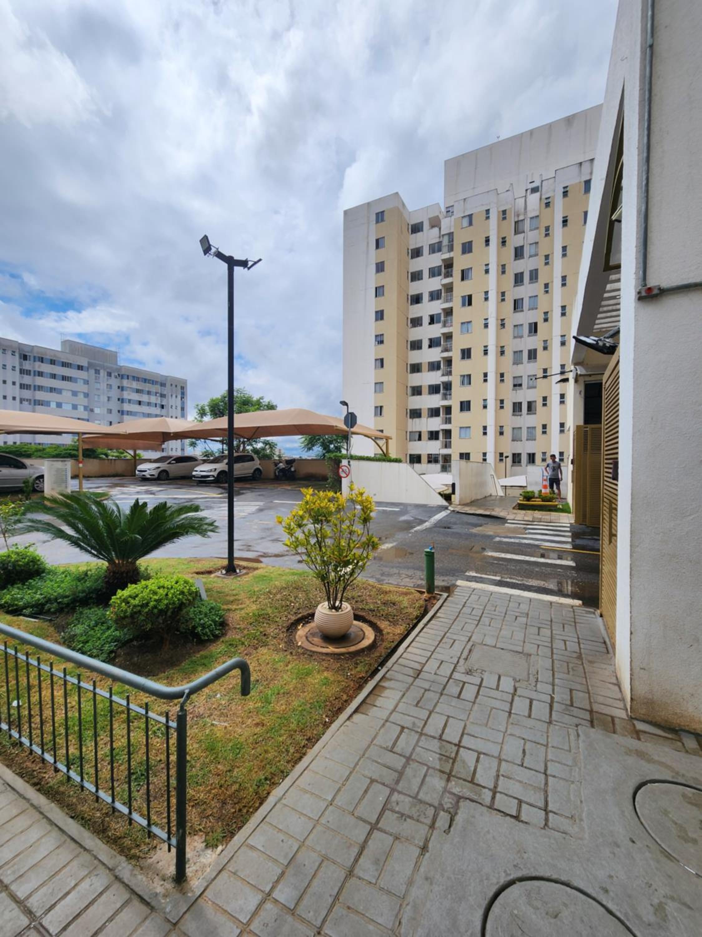 Apartamento em condomínio com lazer