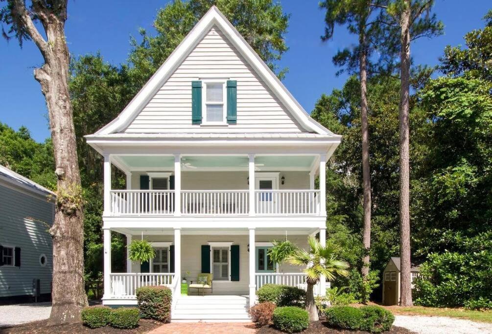 Bluffton Breeze-3BR Heart of Old Town Village Home view 2