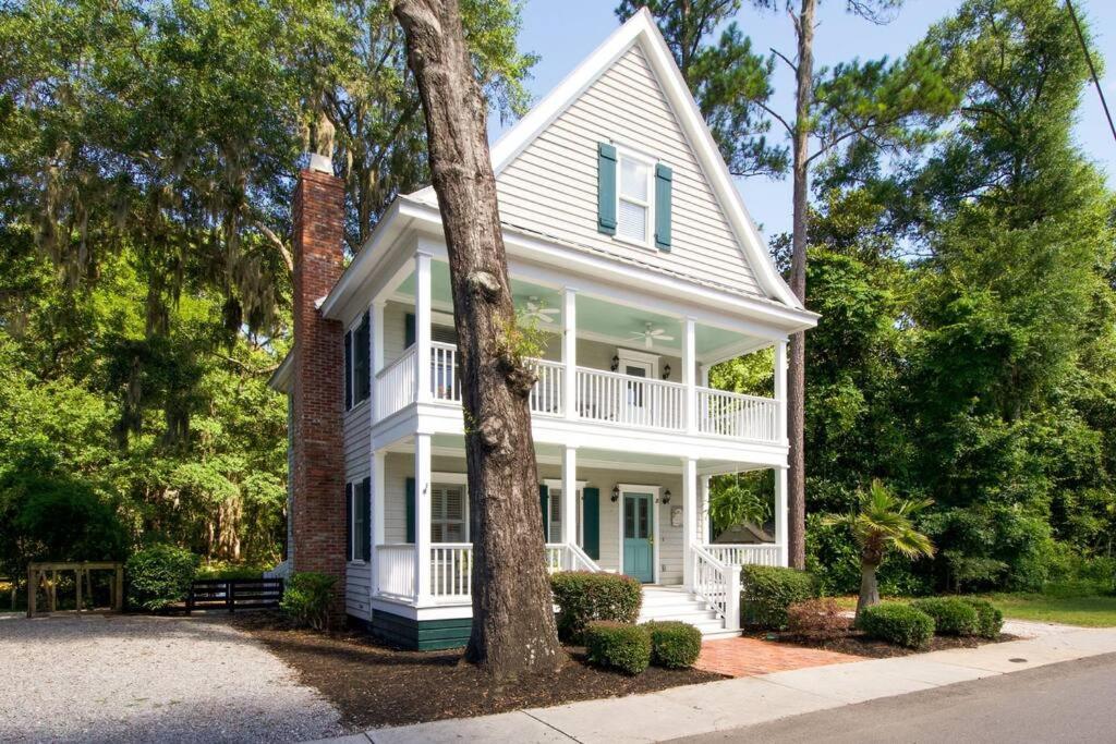 Bluffton Breeze-3BR Heart of Old Town Village Home view 3