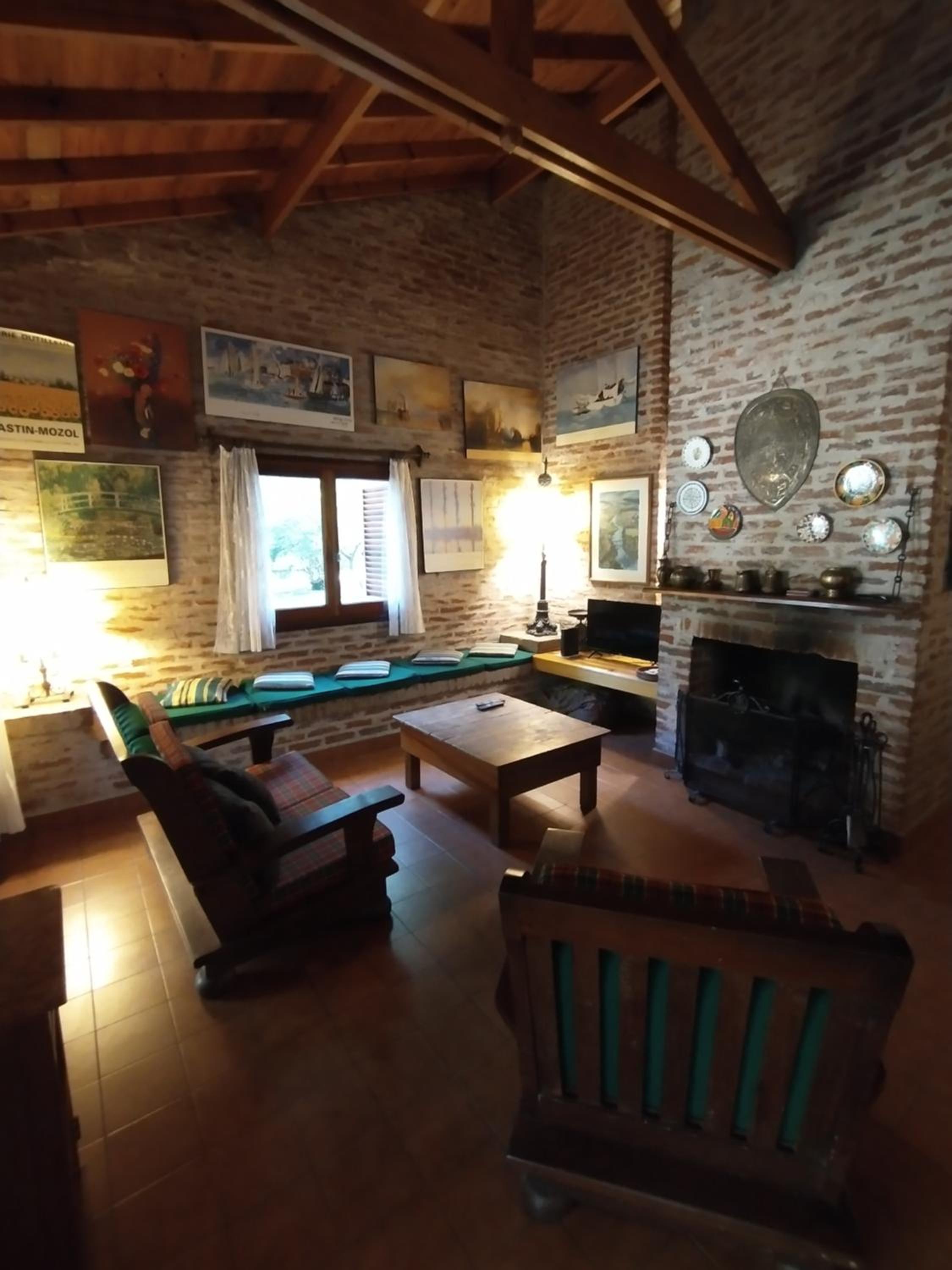 Casa Caroyas