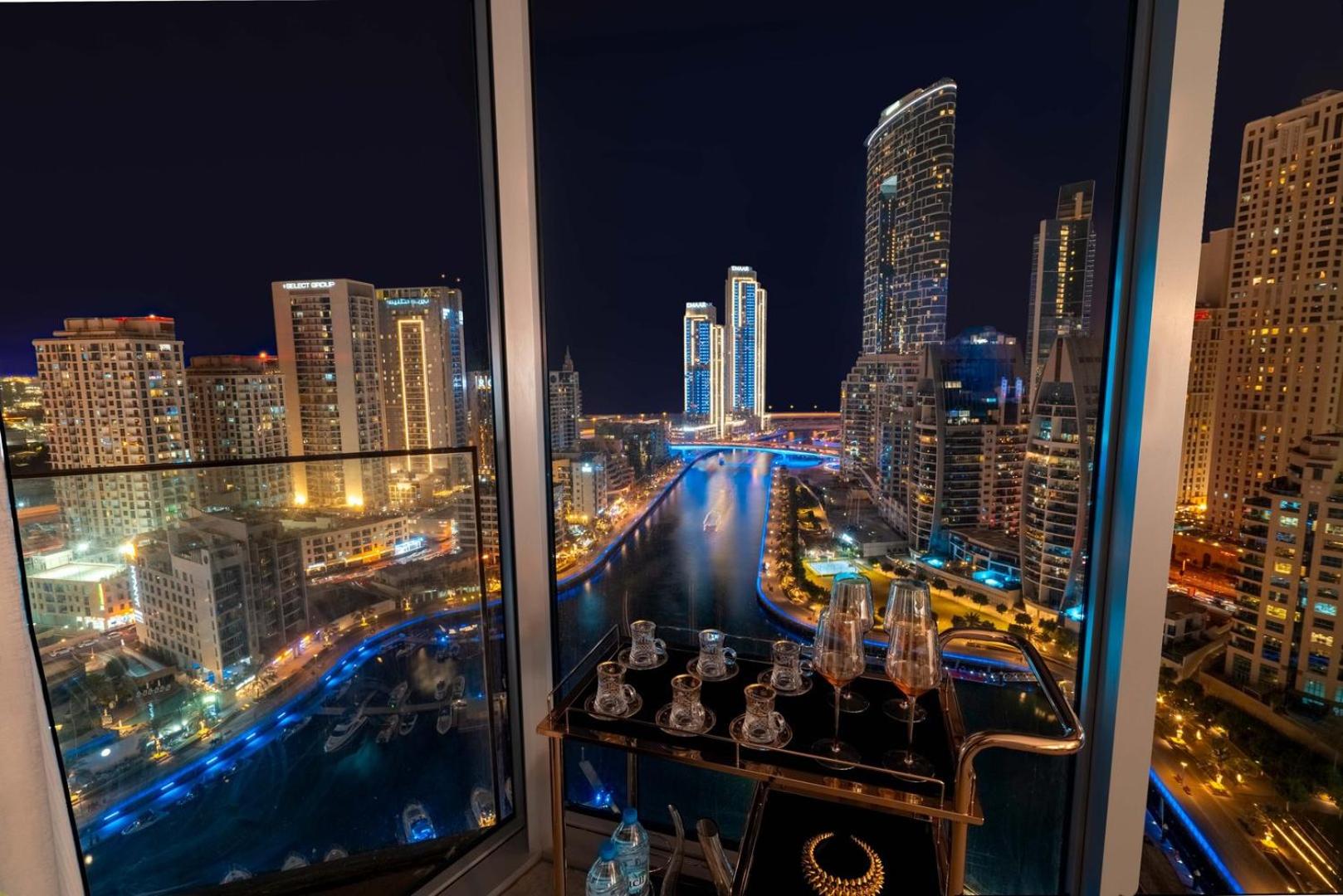 Deluxe Marina View 2BR - Stella Maris Retreat