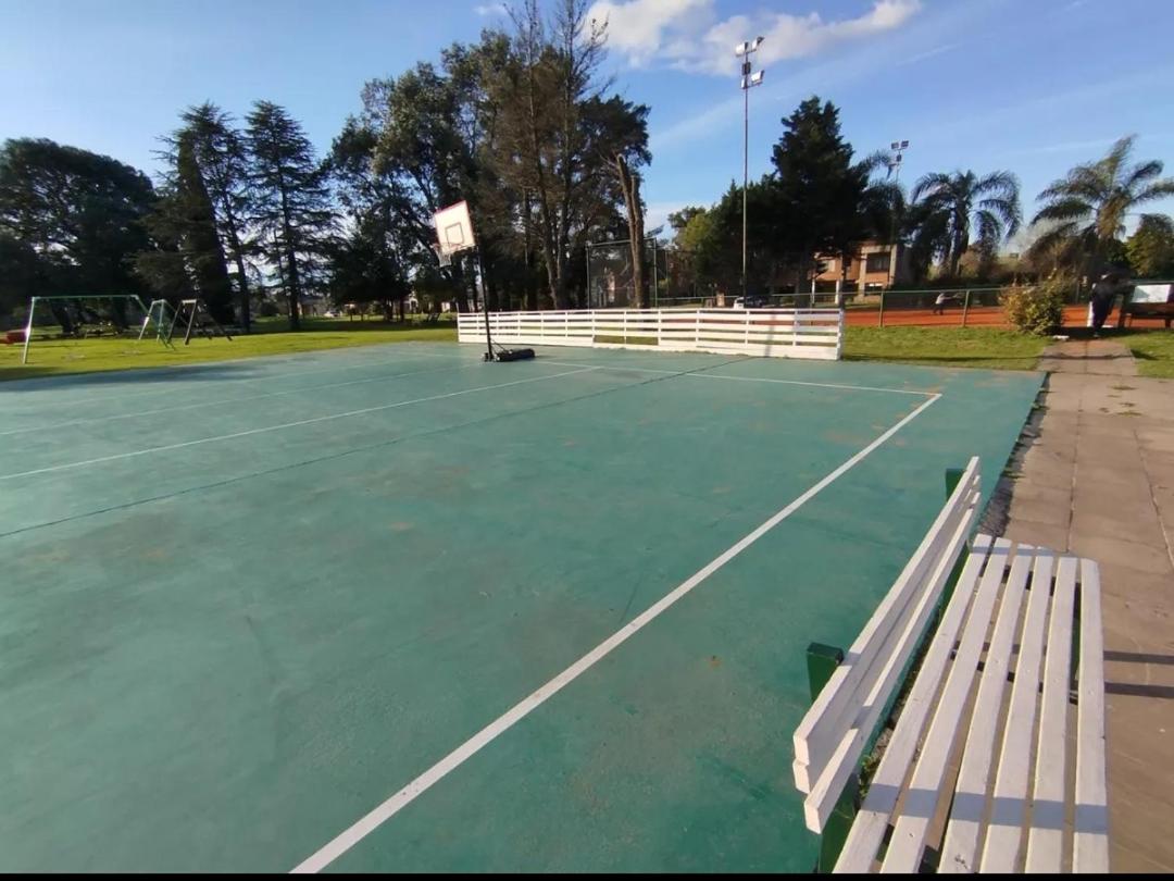 Departamento de categoría en Country club con amenities en Pilar