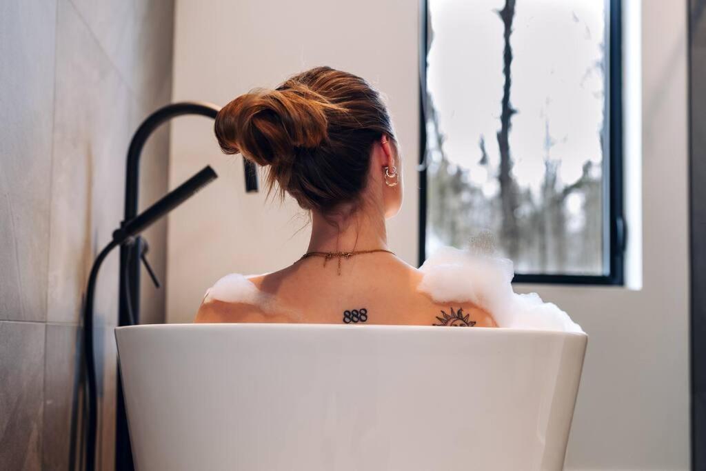 Luxurious Forest Getaway with Spa Near Tremblant