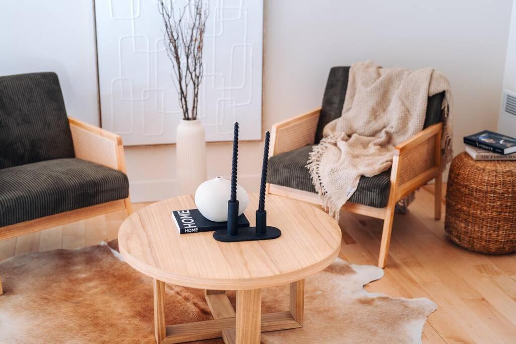 Luxurious Forest Getaway with Spa Near Tremblant