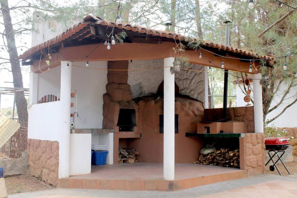 Cabaña WiFi Chimenea 15 Min de Pátzcuaro view 3
