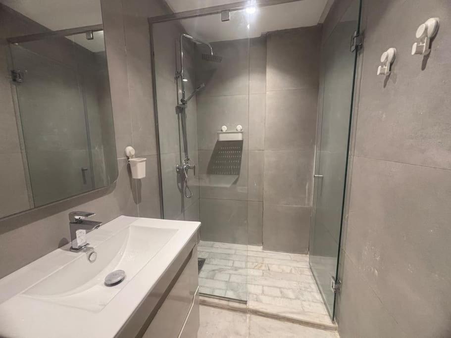 Corniche Casablanca- Suite Luxueuse Gold Star view 3