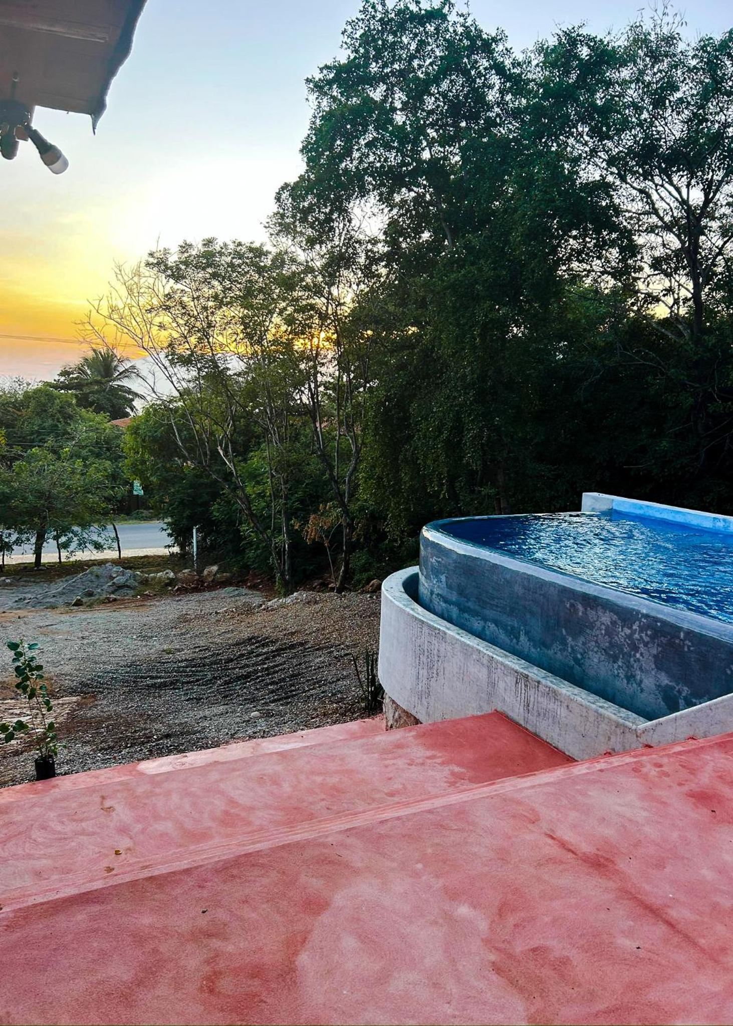 Casa Arrecife Troncones - a few steps from the beach