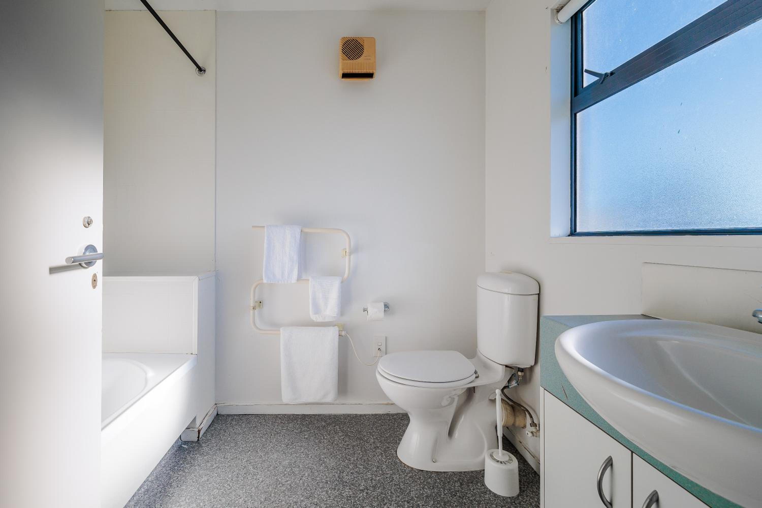 AAA Northlands Motel