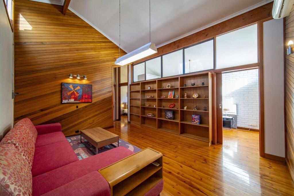 Tranquil Escape The Gerald House Near the City