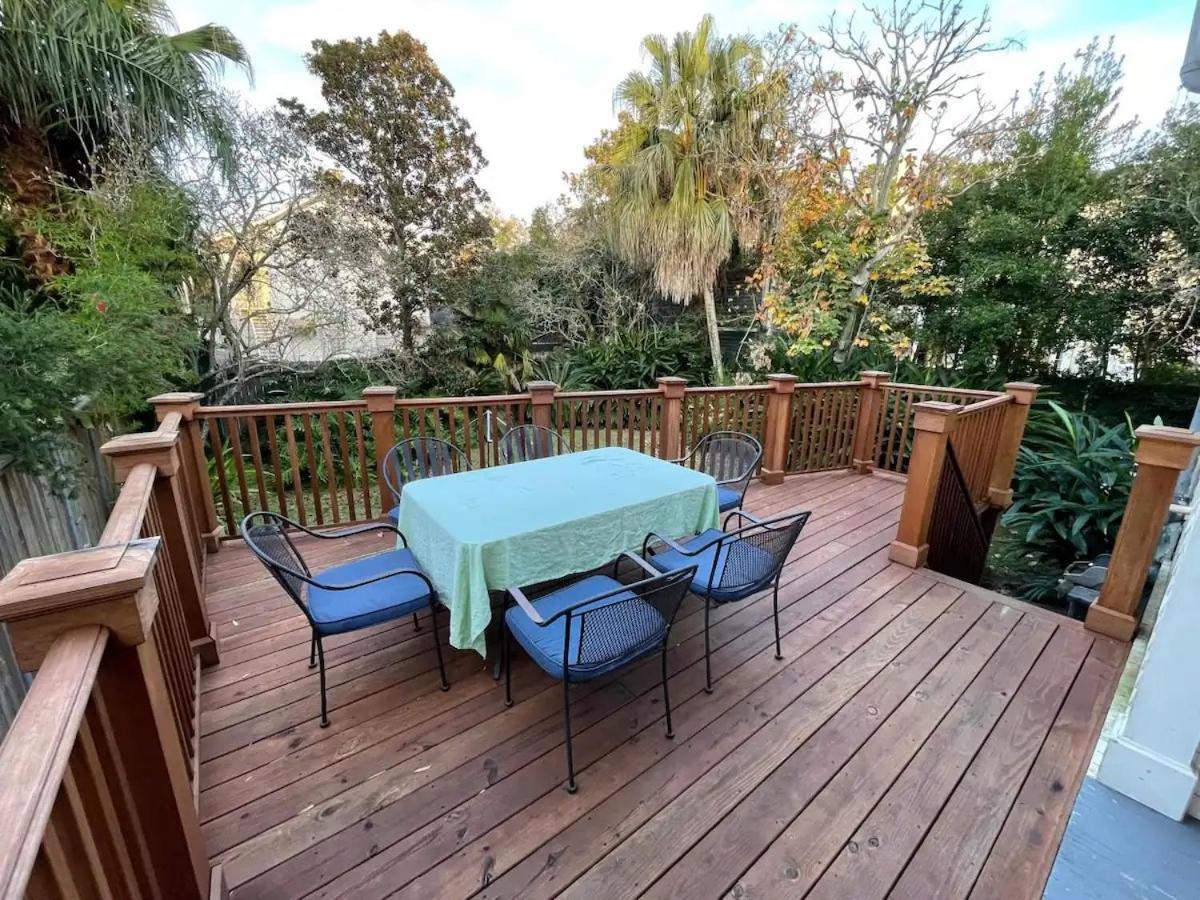 New Orleans Vacations - Beautiful Aububon Park Uptown Home Great for Mardi Gras - Property Image 1