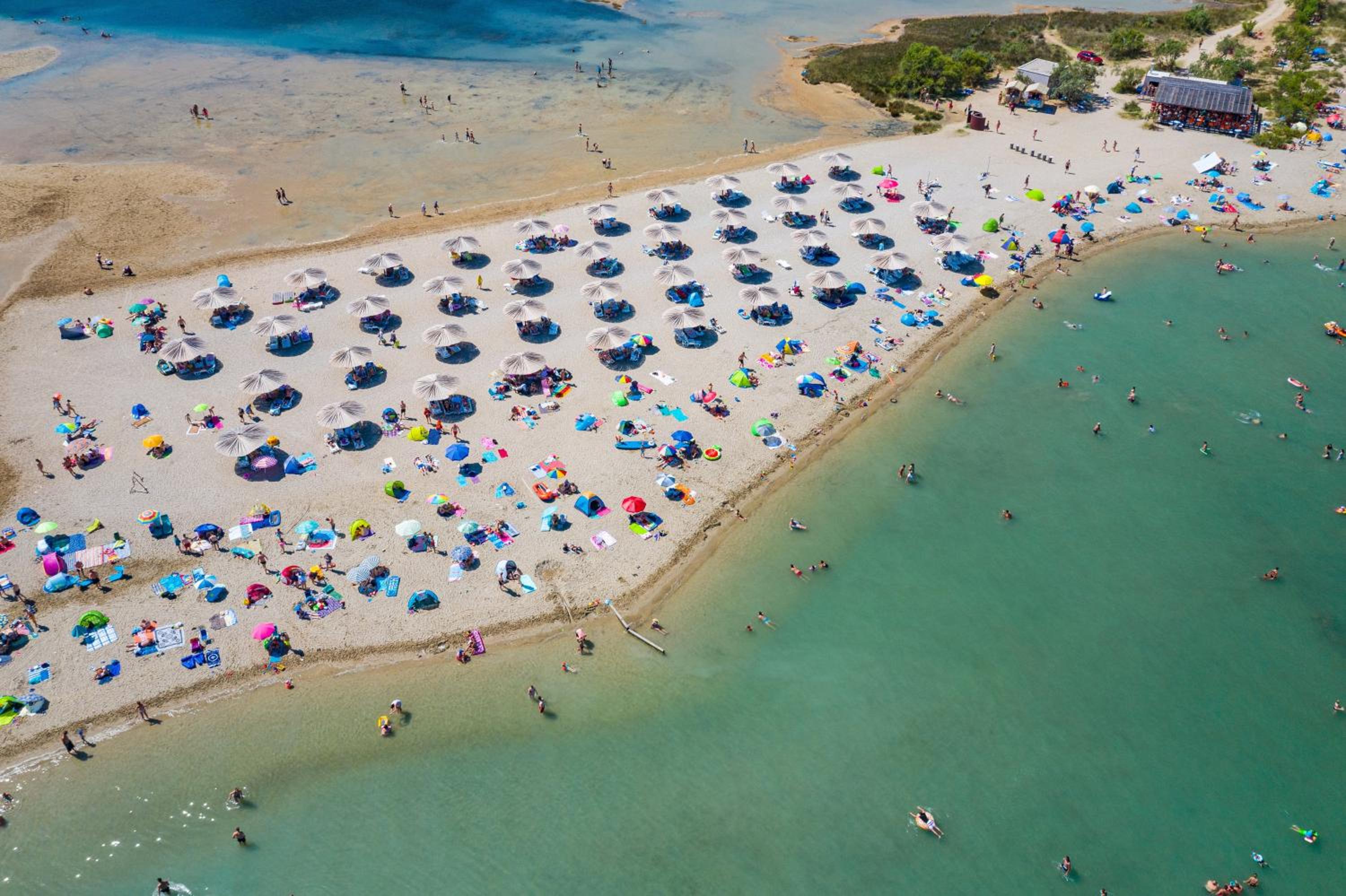 Family-friendly apartments with swimming pool Nin, Zadar - 18821 view 3