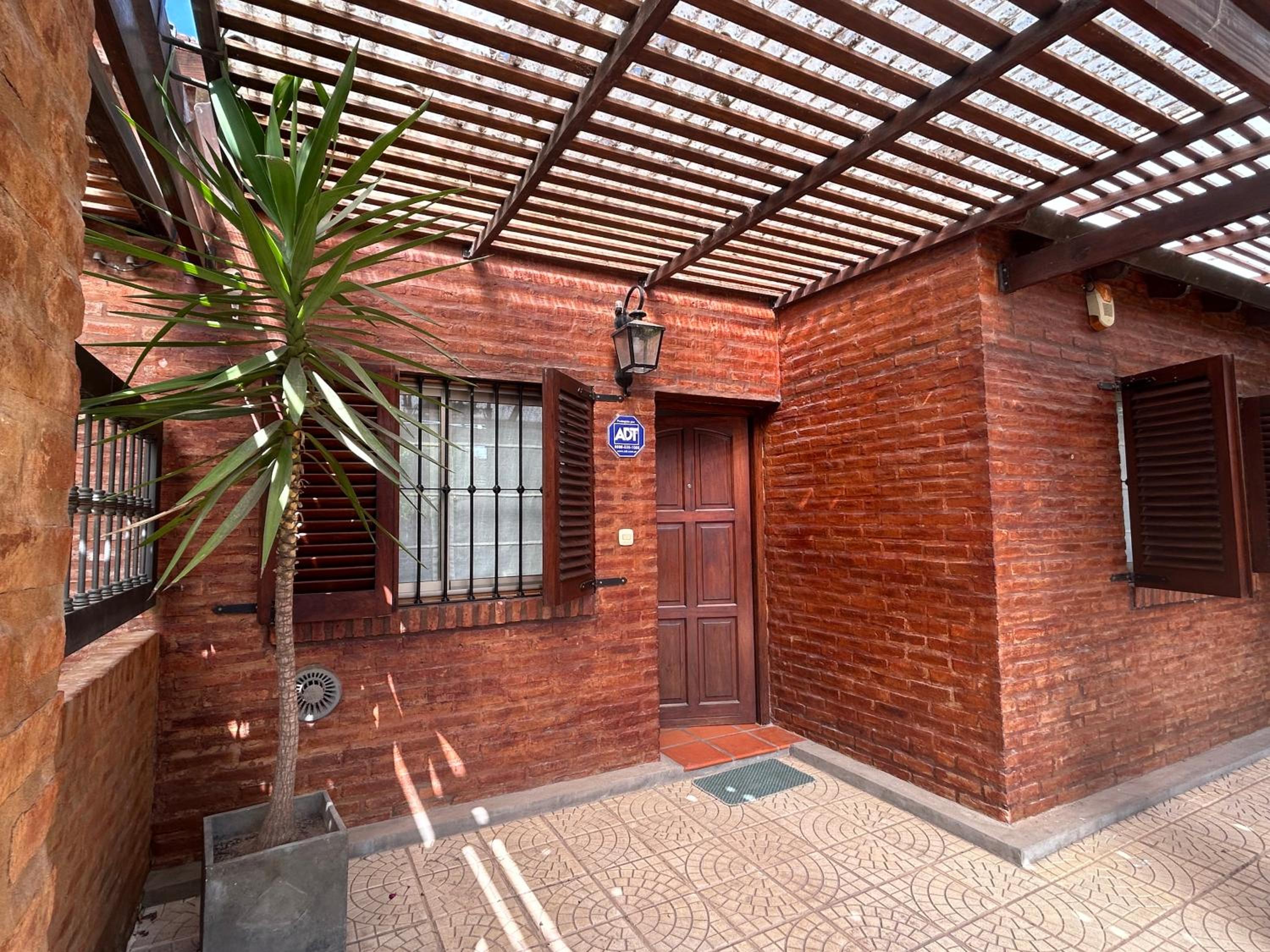 Casa Los Sauces