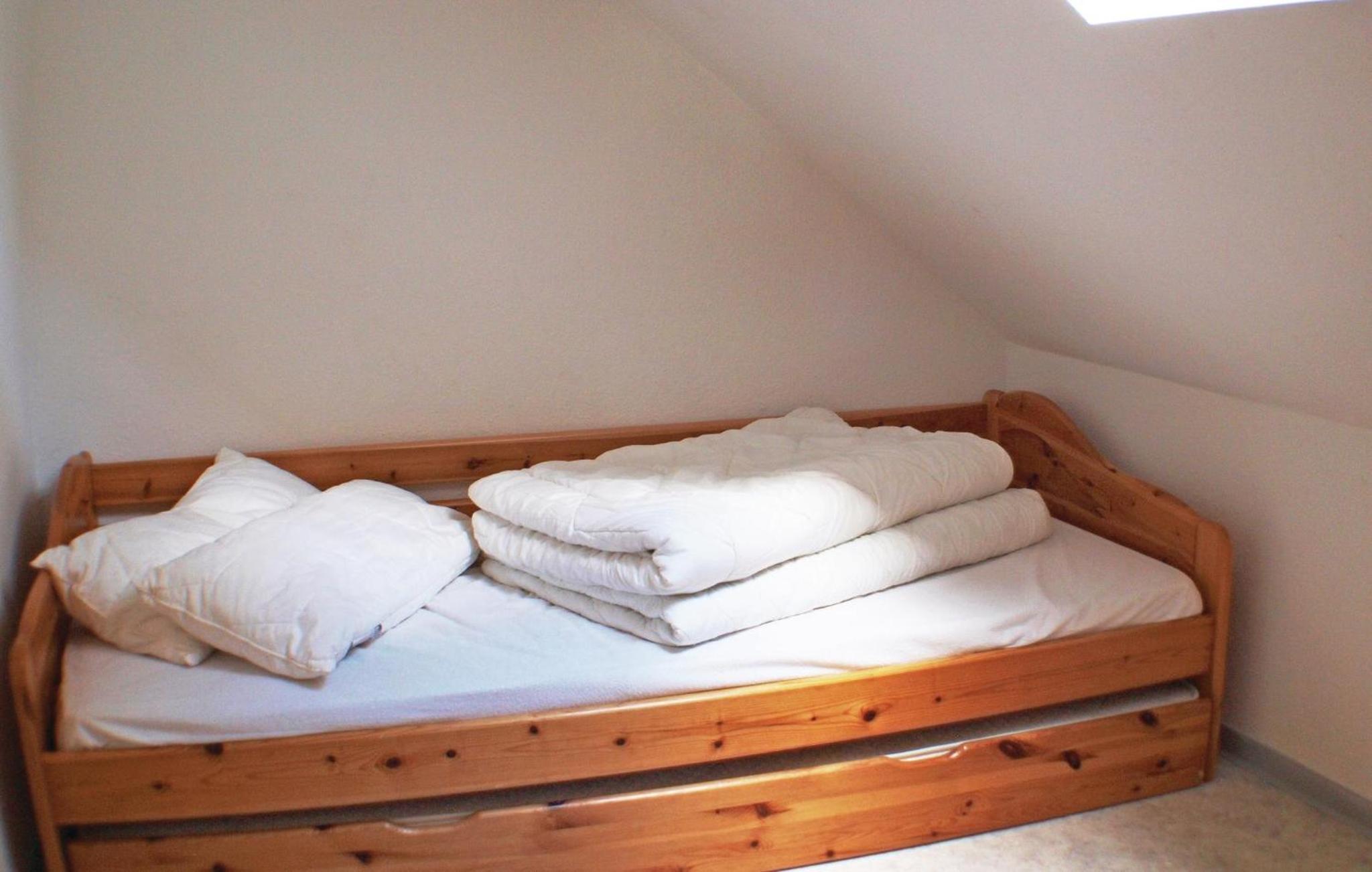 Beautiful Home In Fuhlendorf With Wifi