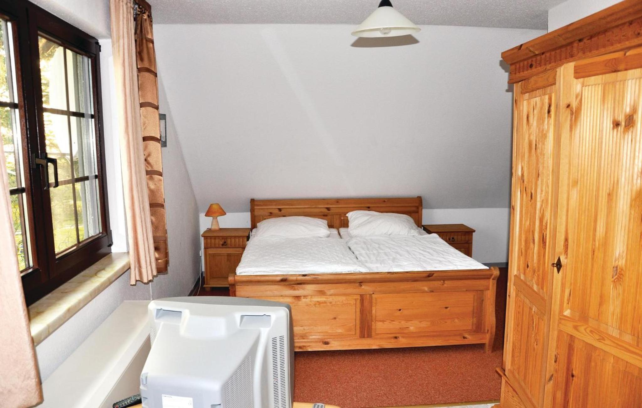 Beautiful Home In Fuhlendorf With Wifi
