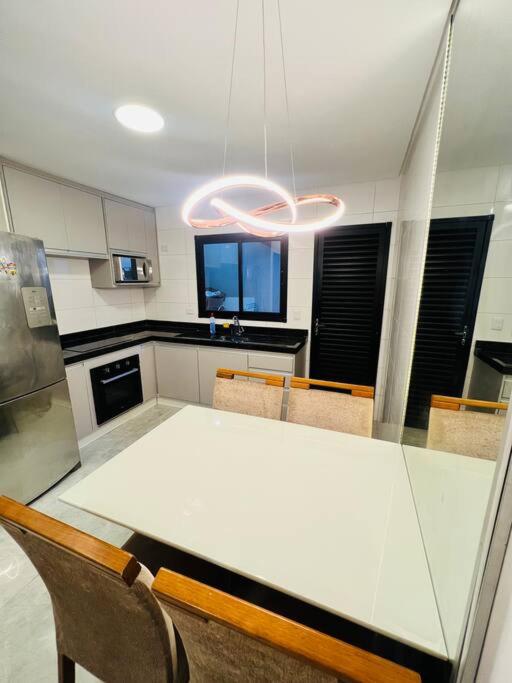 Casa em Praia Grande - Aviação - Condomínio impera