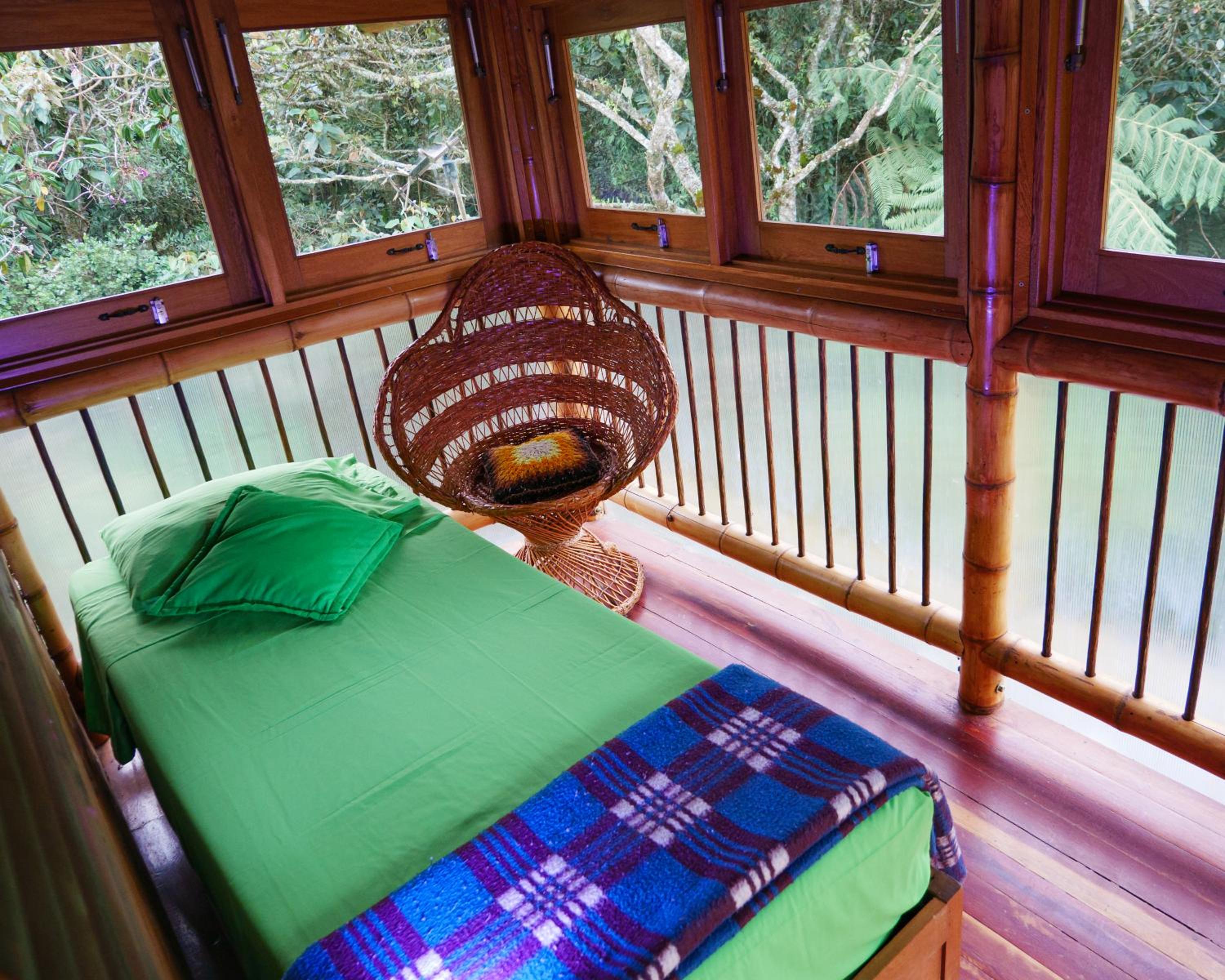 Amplia Casa Campestre en Santa Elena cerca a Medellín - Cabaña Aru