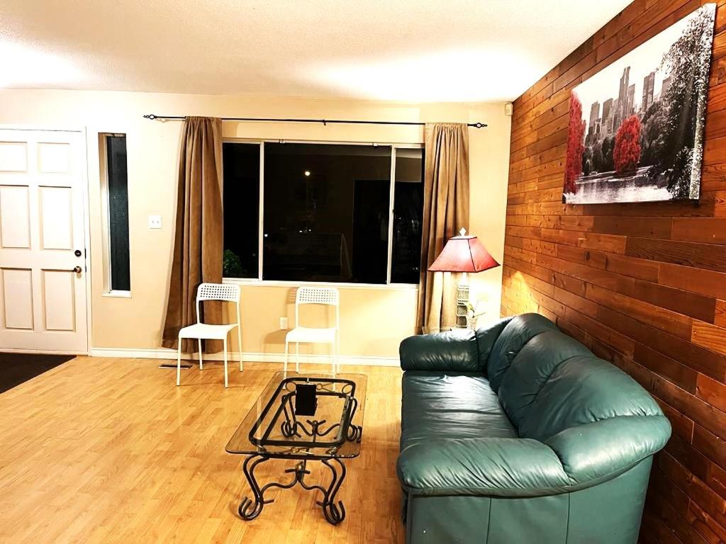 Budget Room 79 CAD Only- Hurry, Year End Sale- Last 3 Days