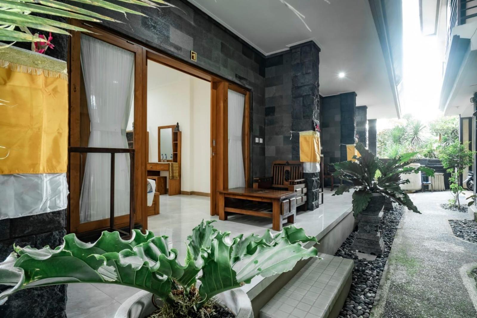 Pak Vo House by The Travel Ubud Bali view 4