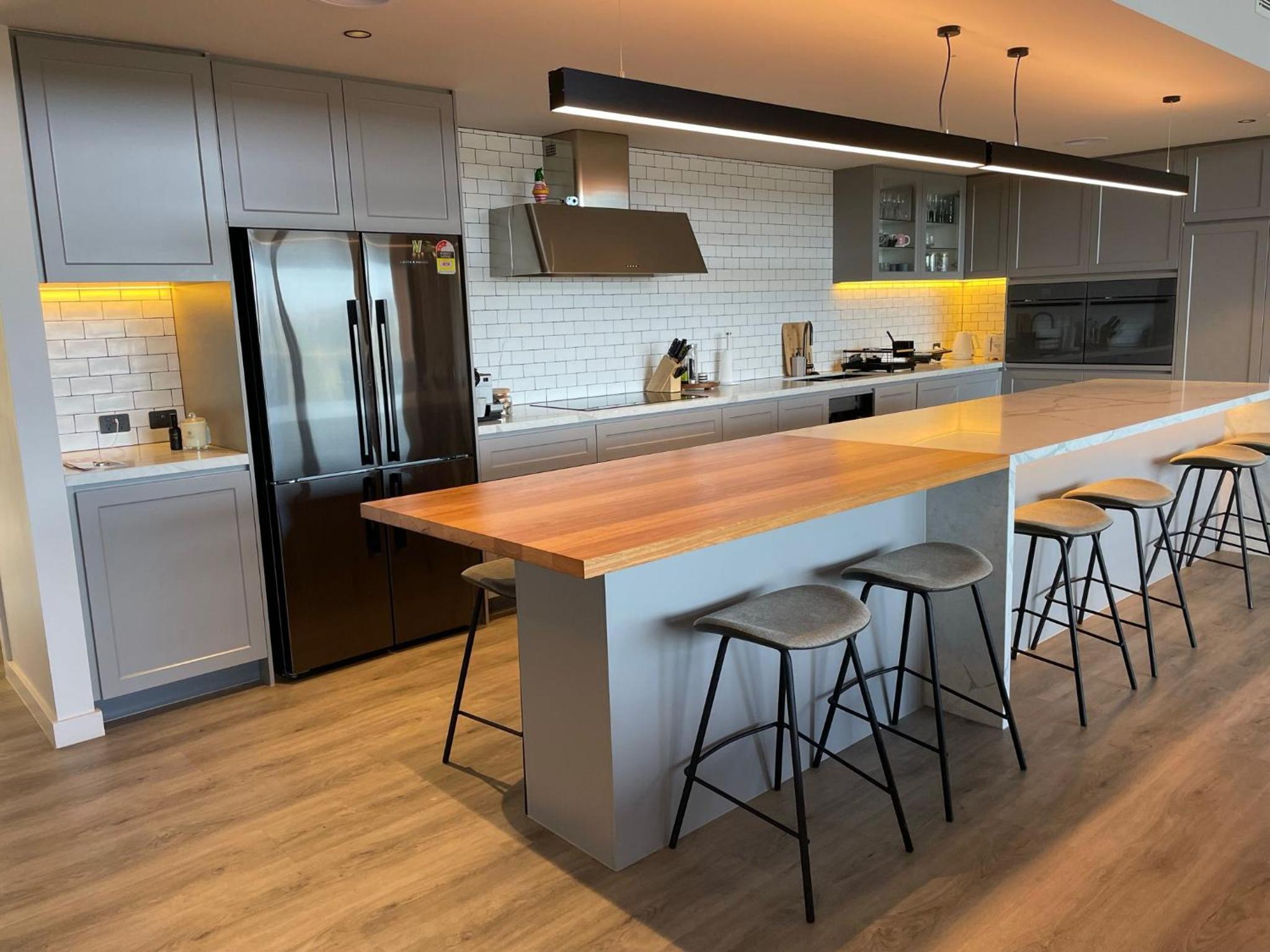 Pinewood High Country Retreat - Lake Eildon Luxe