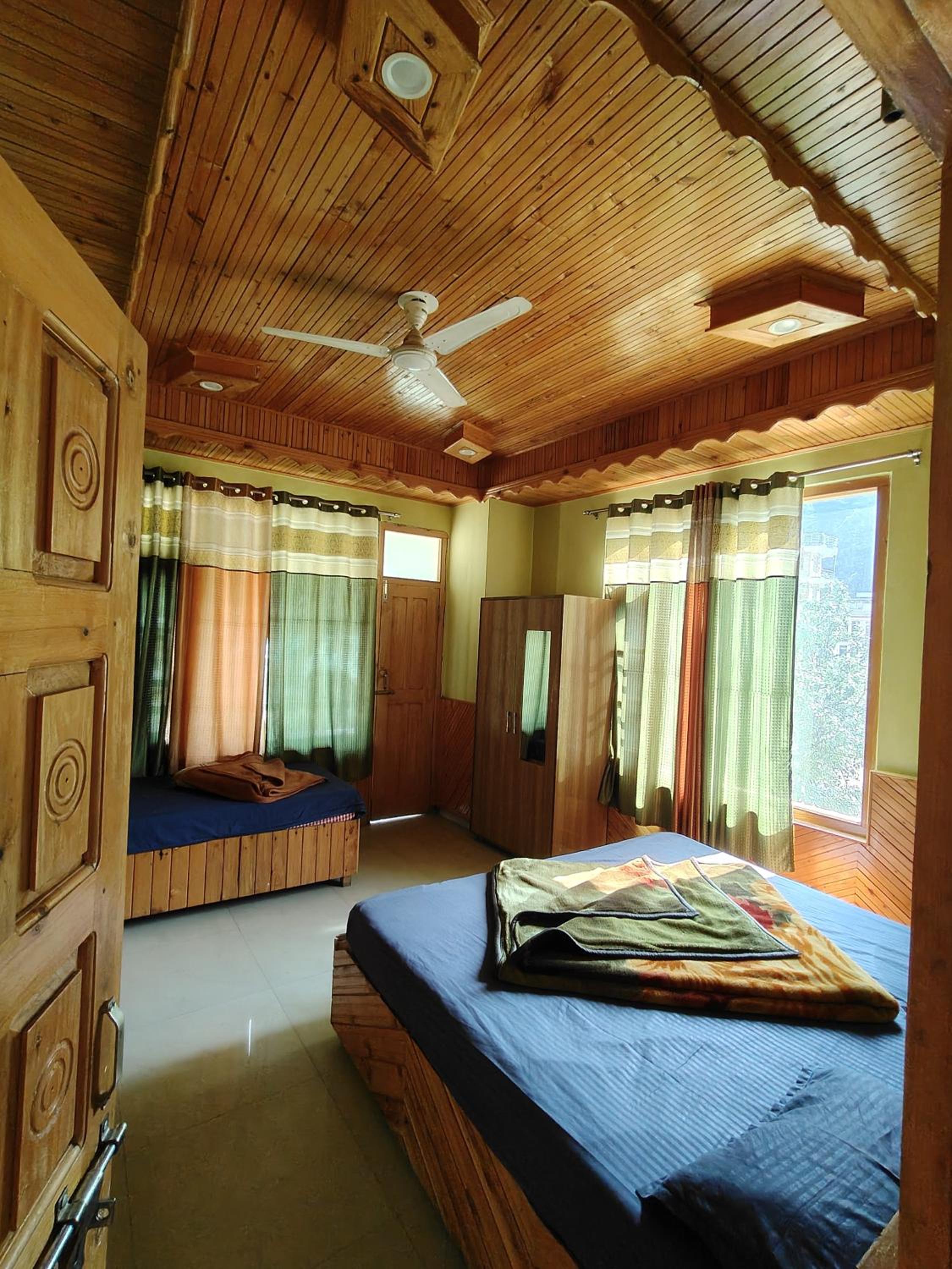 Shivalay Kasol