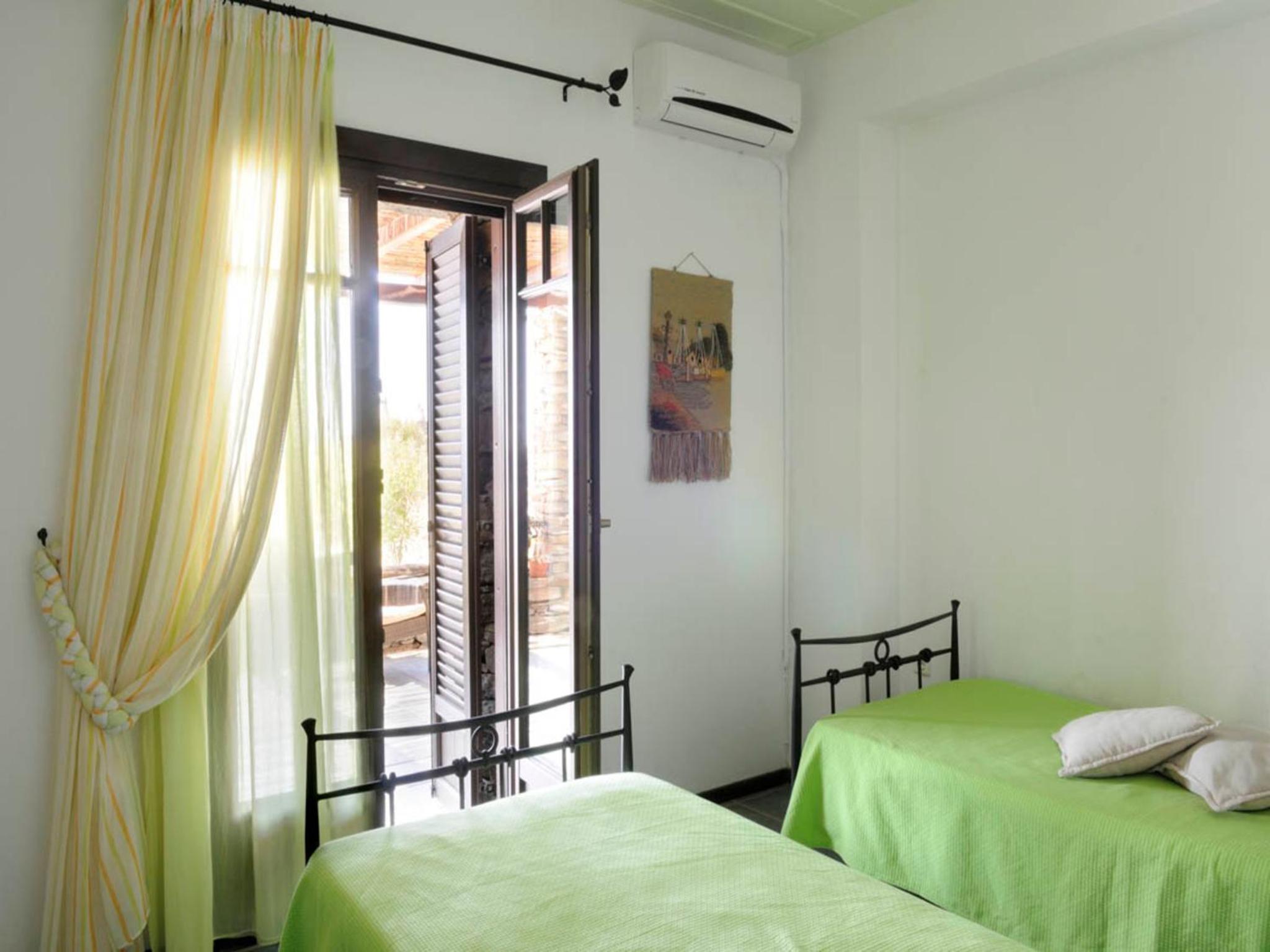 Stunning seafront apartment in Kea photo 2