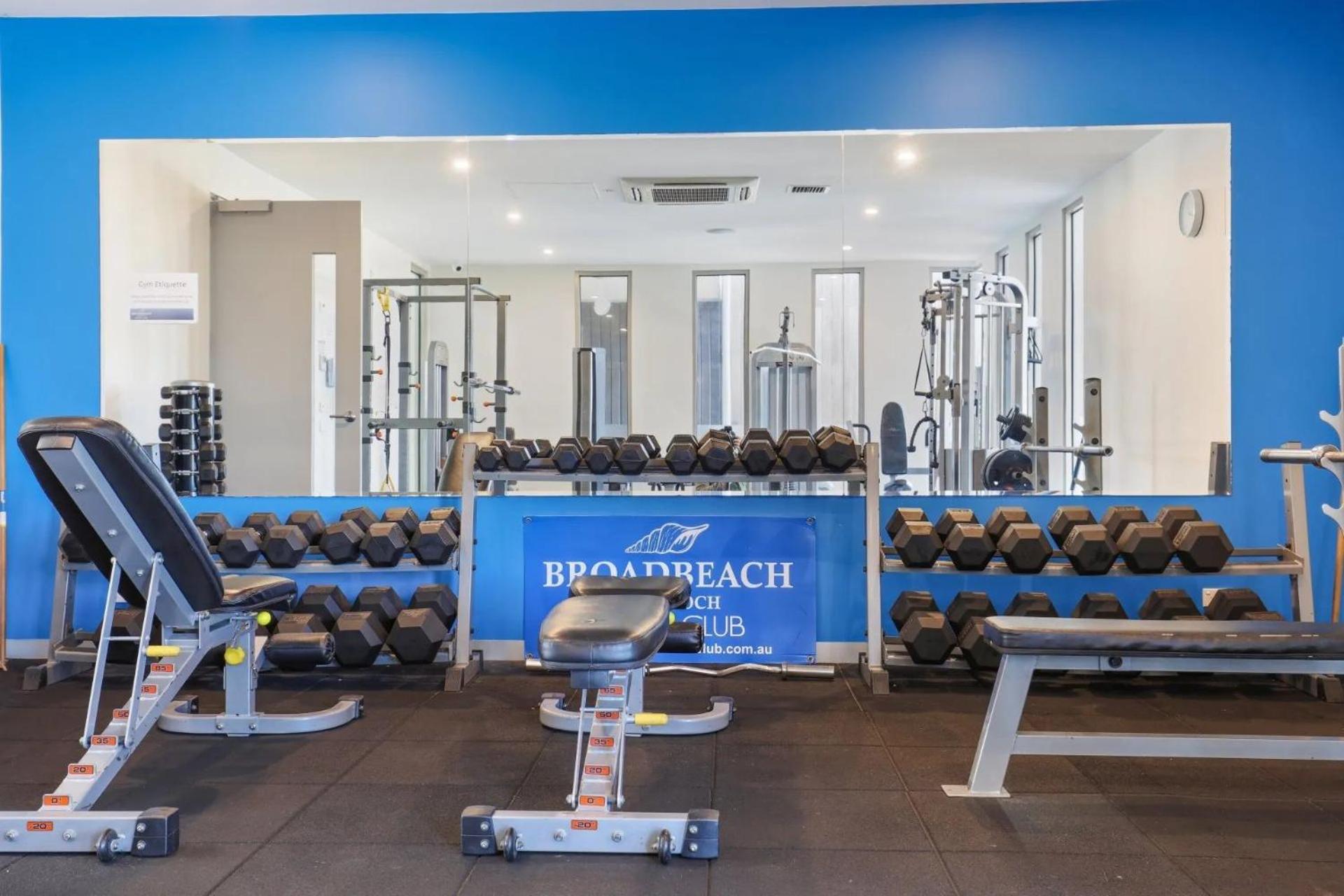 Newly built with WiFi & Healthclub, pool & gym access