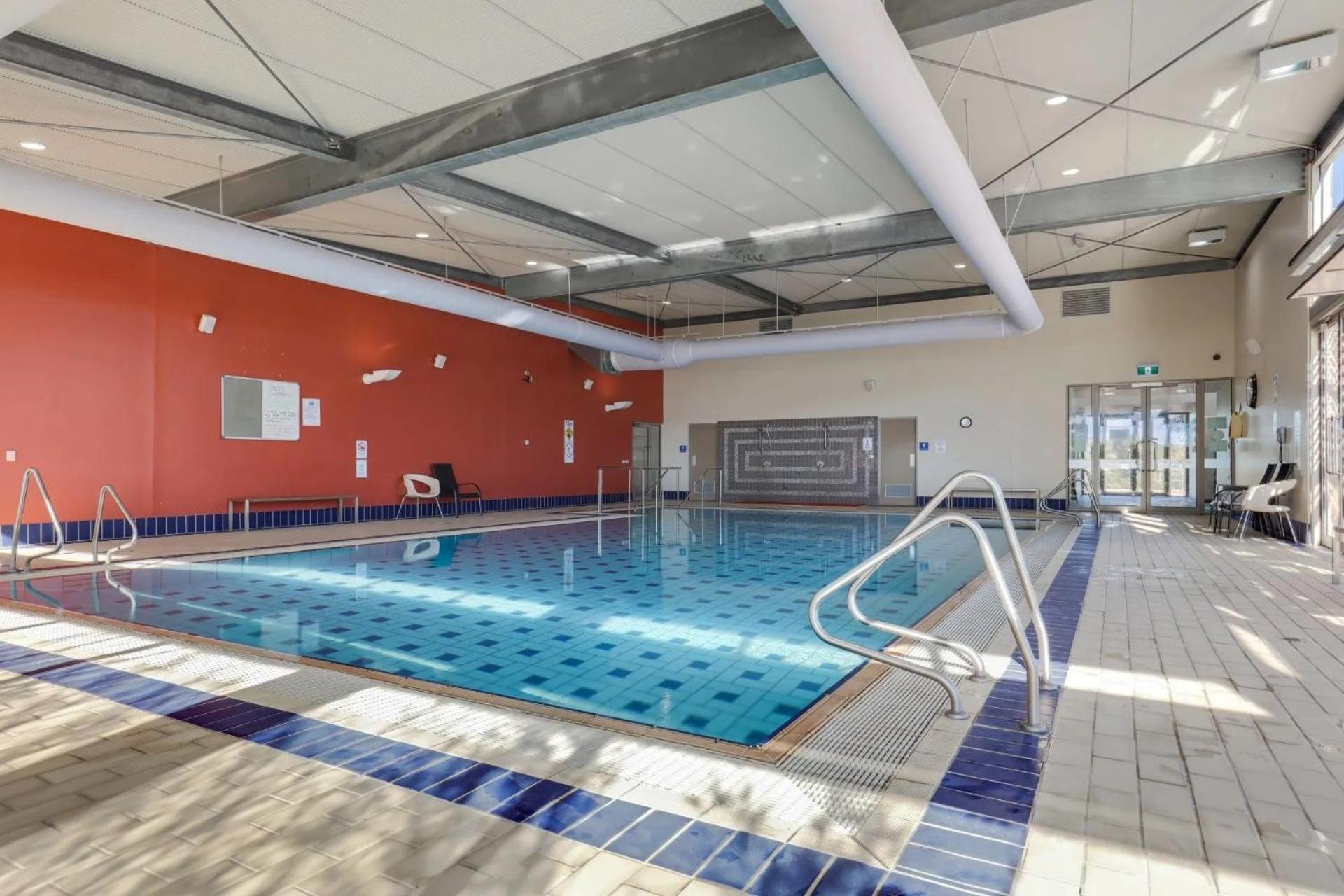Newly built with WiFi & Healthclub, pool & gym access