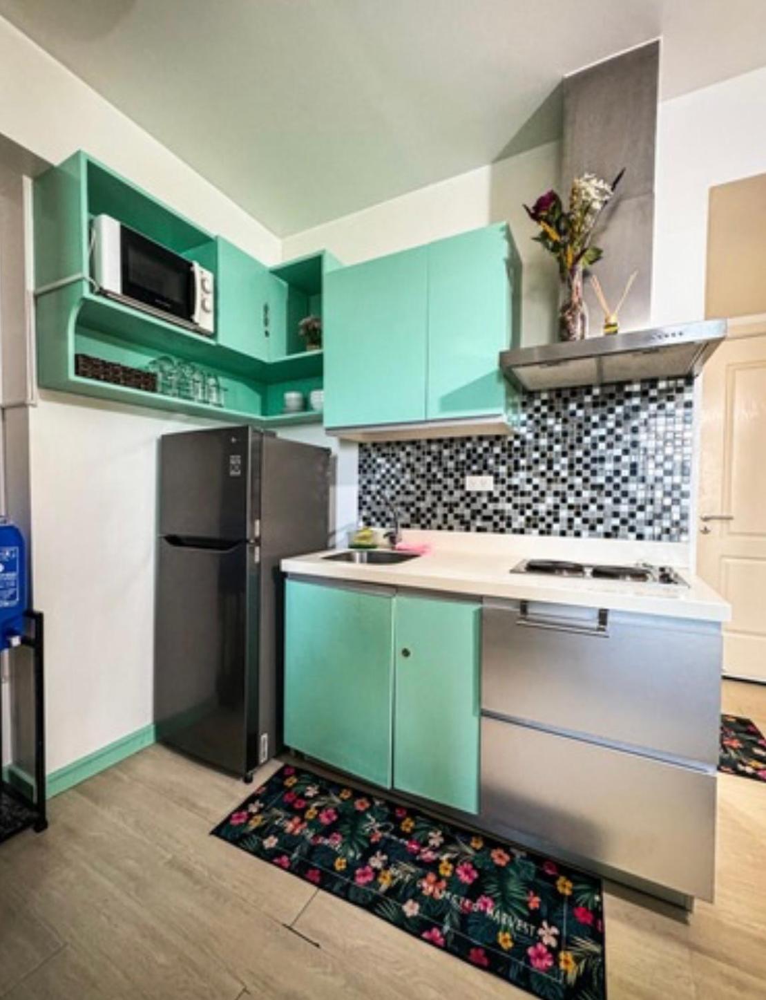 1 Bedroom Apartment with balkony in Azure Urban Resort view 5