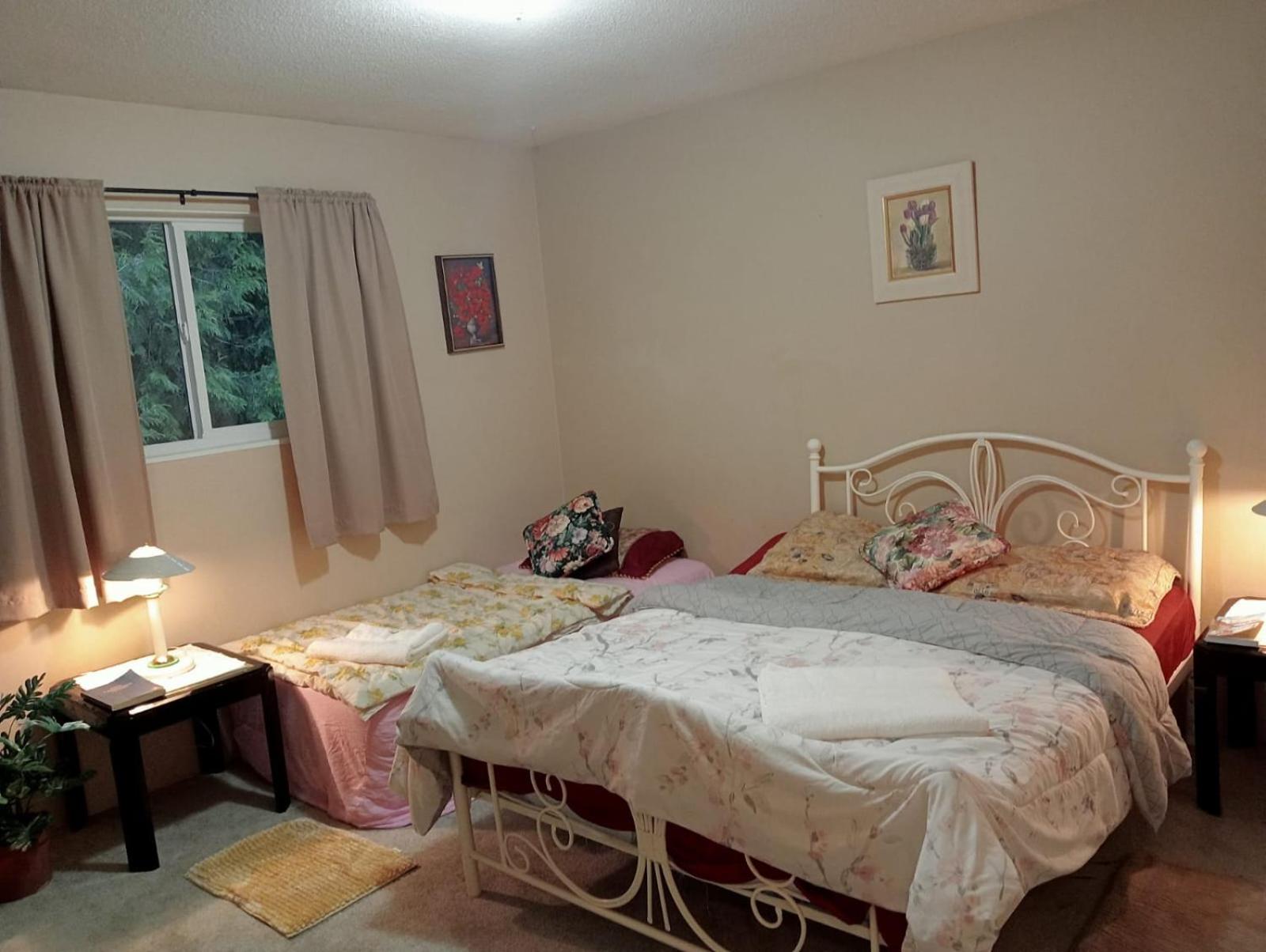 Spacious Family Room 89 CAD Only- Year End Sale- Hurry Last 3 Days