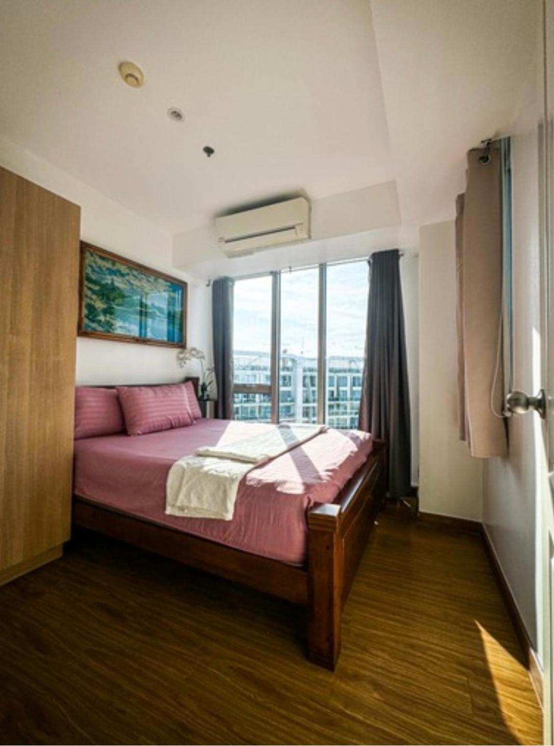 2 Bedrooms Penthouse in Azure Parañaque